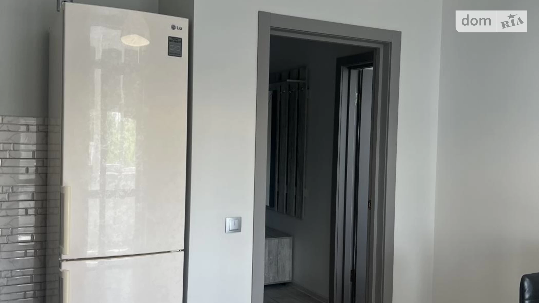 Продается 1-комнатная квартира 42.5 кв. м в Ровно, ул. Степана Бандеры - фото 5