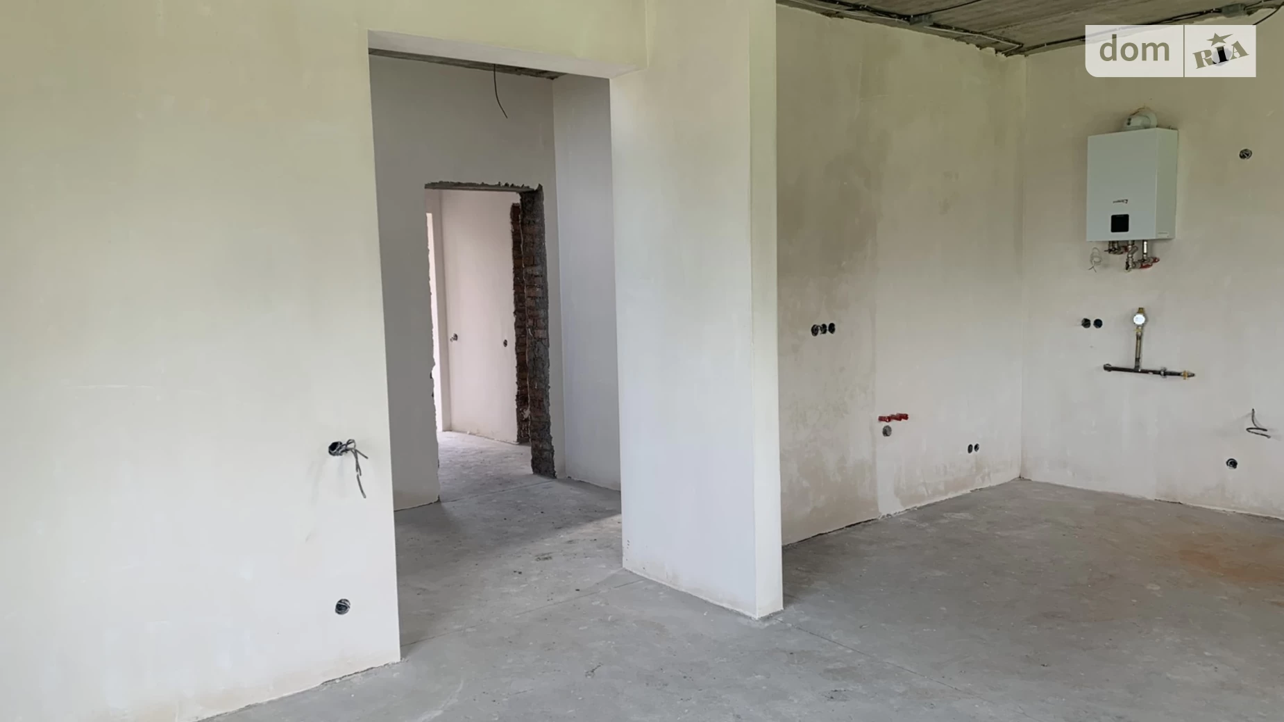 Продается дом на 2 этажа 135 кв. м с бассейном, цена: 135000 $ - фото 2