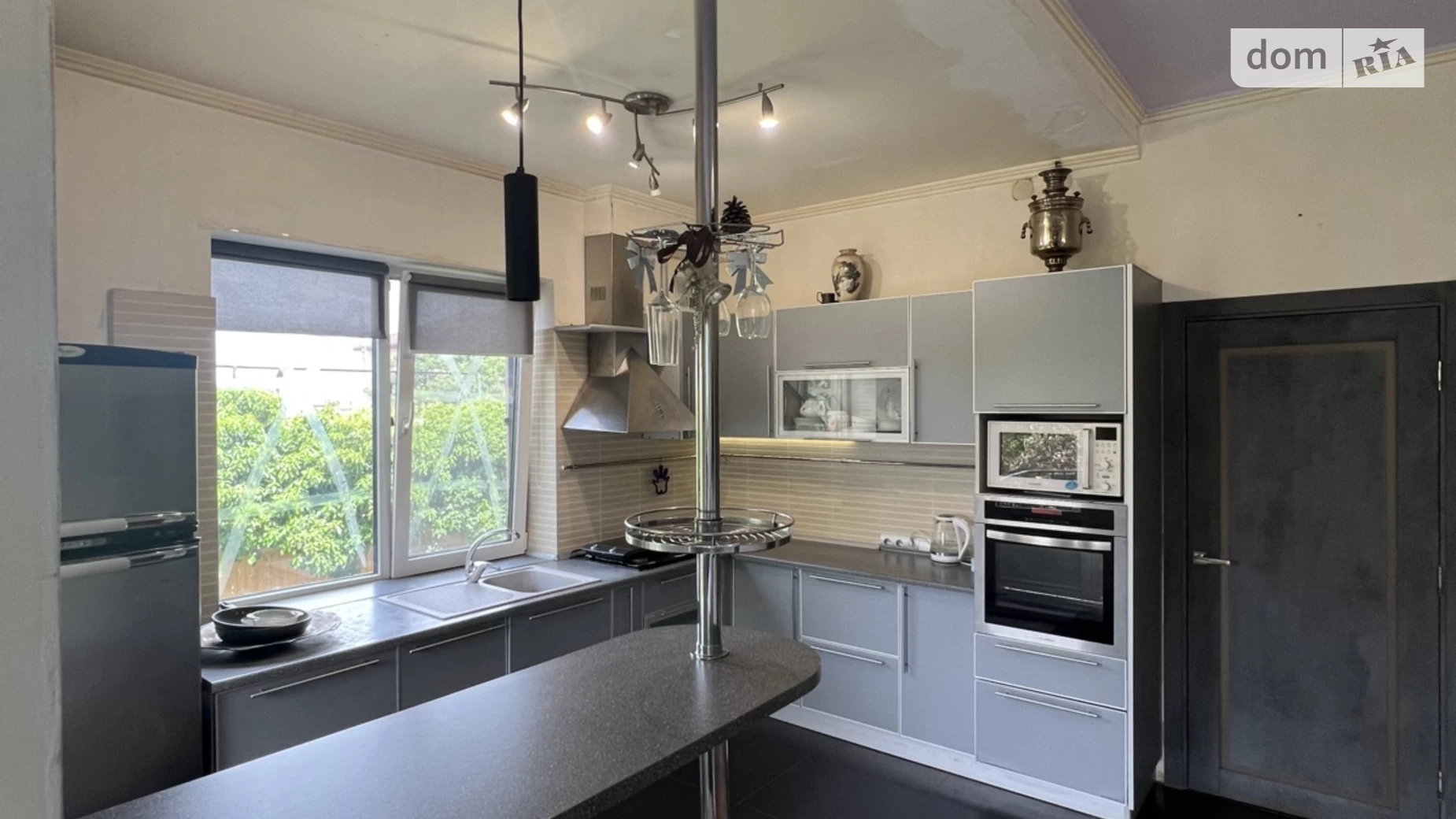 Продается дом на 2 этажа 236 кв. м с террасой, цена: 125000 $ - фото 4