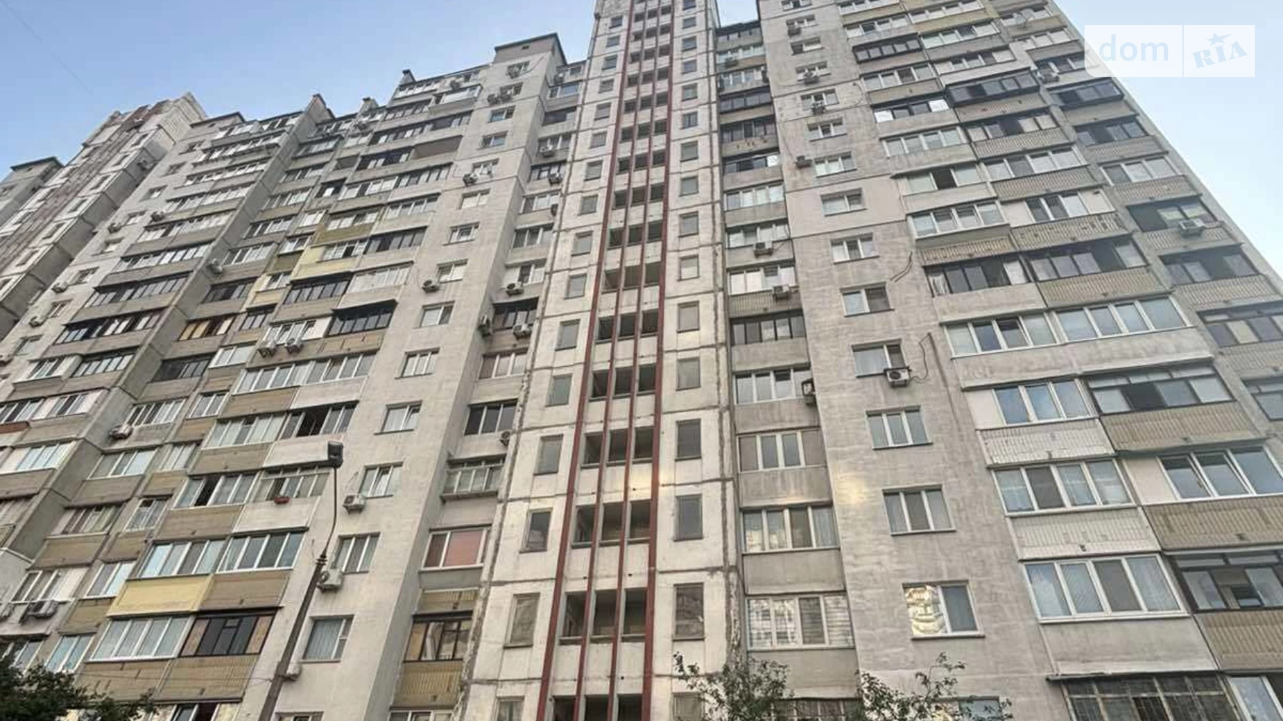 Продается 2-комнатная квартира 56 кв. м в Киеве, ул. Вишняковская, 12А - фото 2