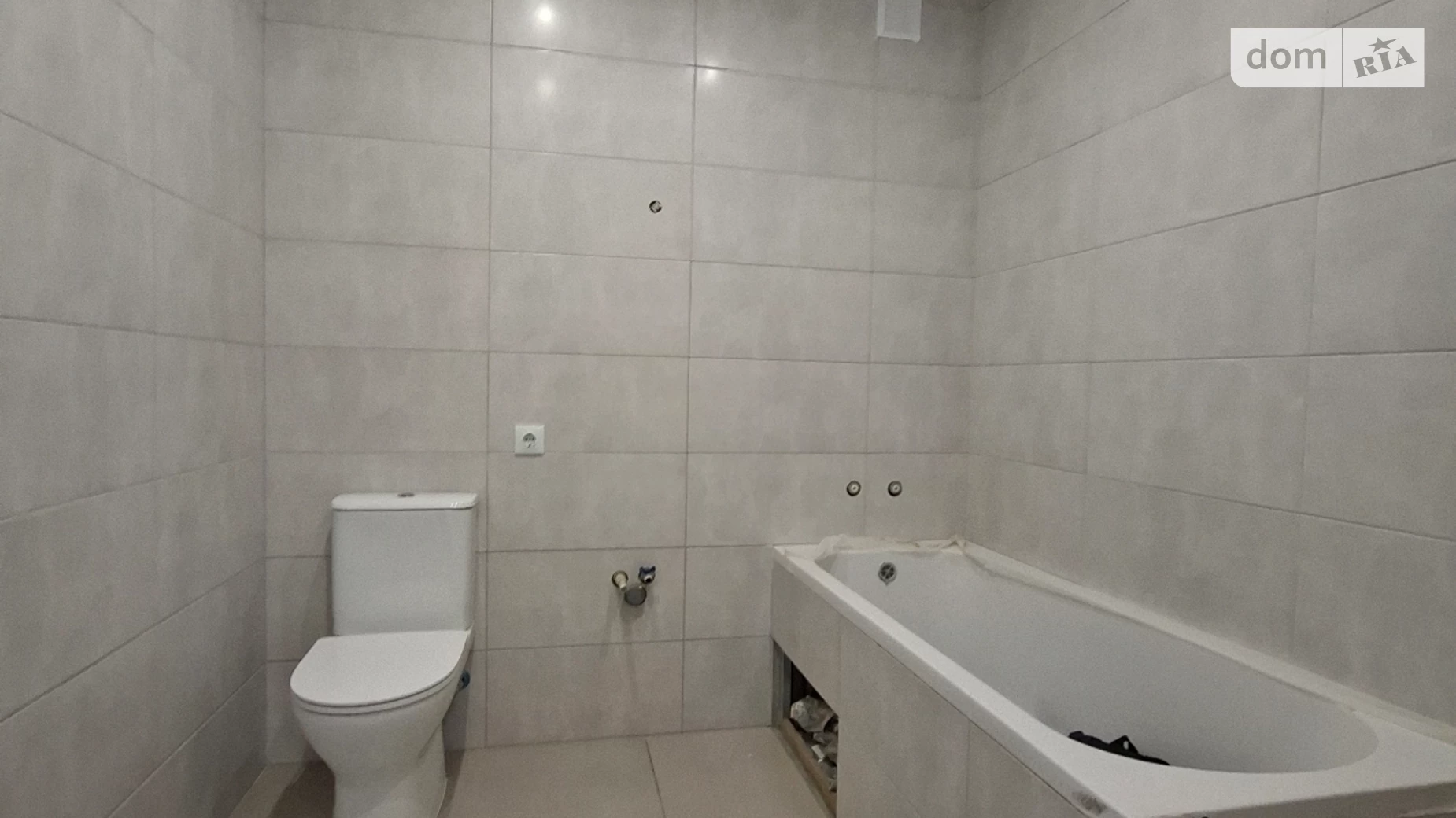 Продается 2-комнатная квартира 63 кв. м в Буче, ул. Вишневая, 33 - фото 2