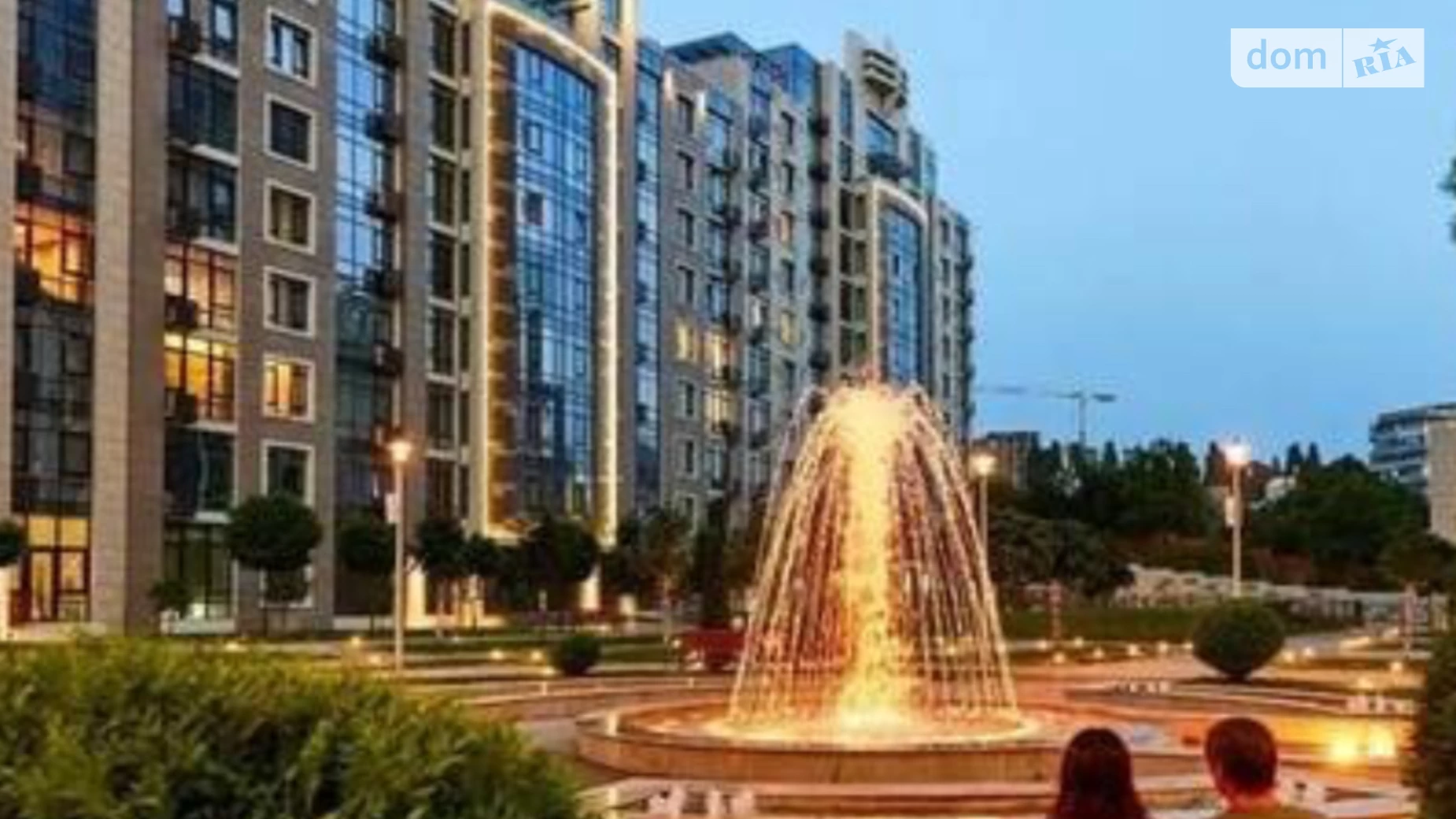 Продается 4-комнатная квартира 416 кв. м в Киеве, ул. Иоанна Павла II(Патриса Лумумбы), 6/1 - фото 2