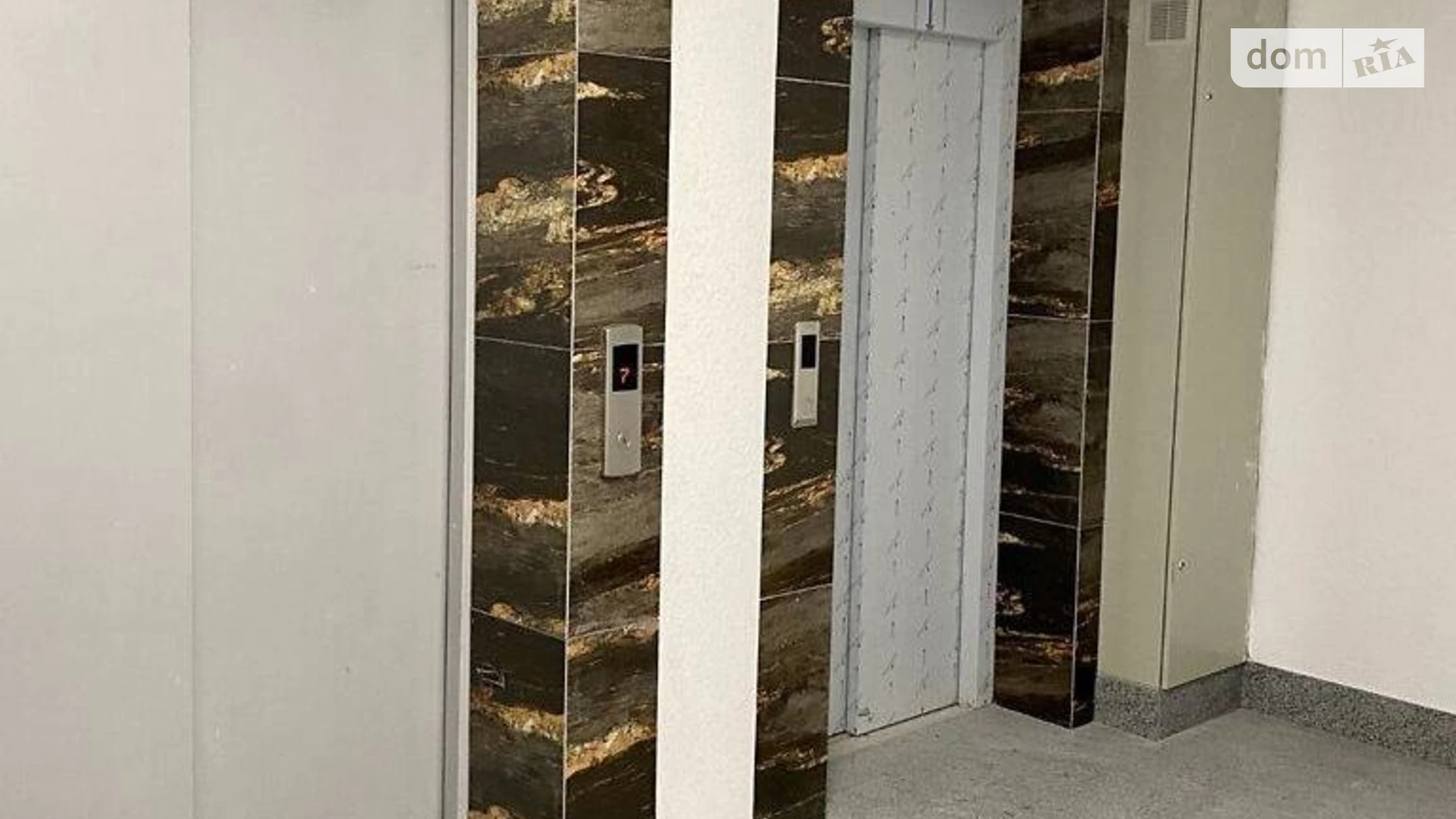 Продается 1-комнатная квартира 50 кв. м в Киеве, ул. Нижний Вал, 29 - фото 2