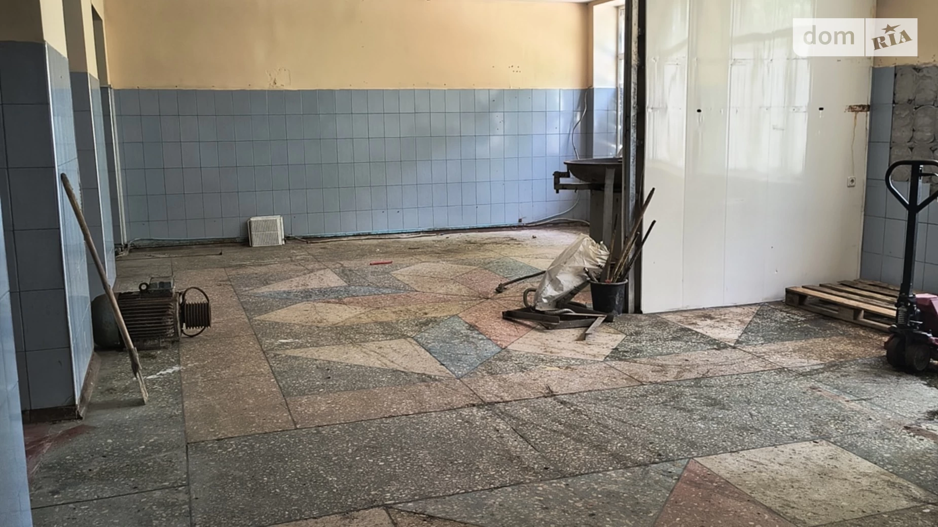 Здається в оренду приміщення вільного призначення 800 кв. м в 2-поверховій будівлі, цена: 48000 грн - фото 2