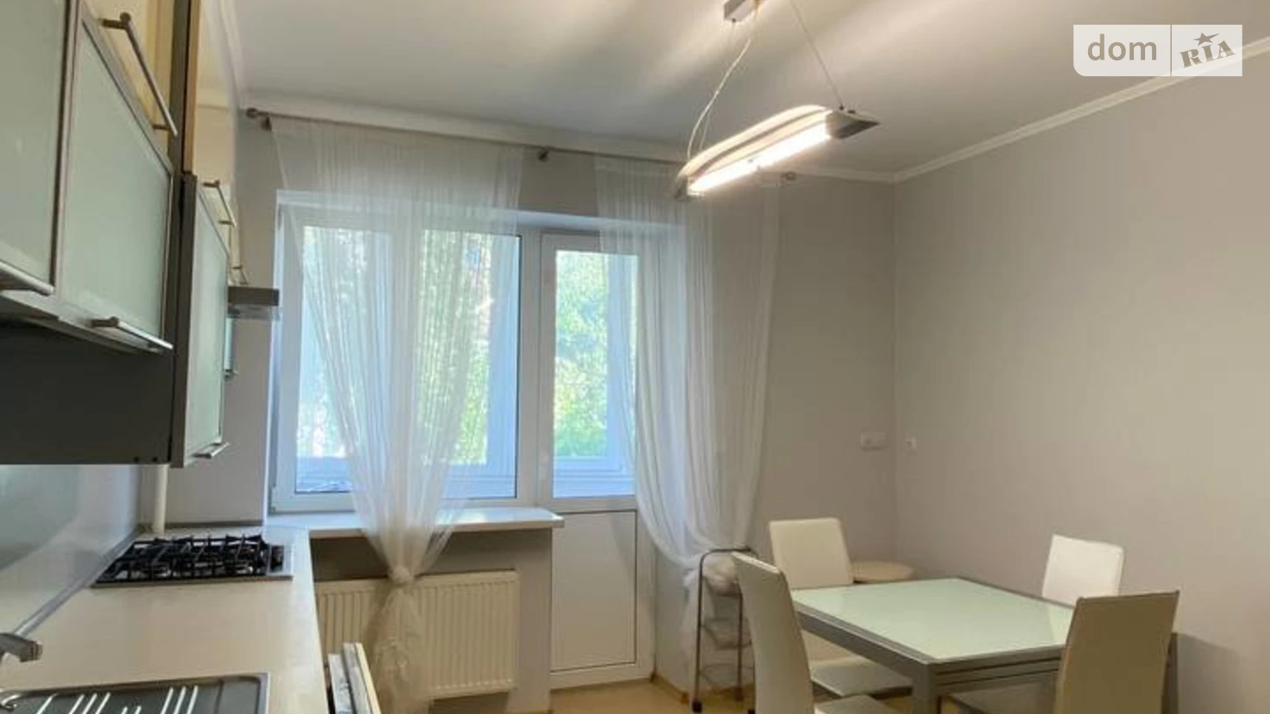 Сдается в аренду 3-комнатная квартира 100 кв. м в Ровно, ул. Коновальца Евгения, 42 - фото 2