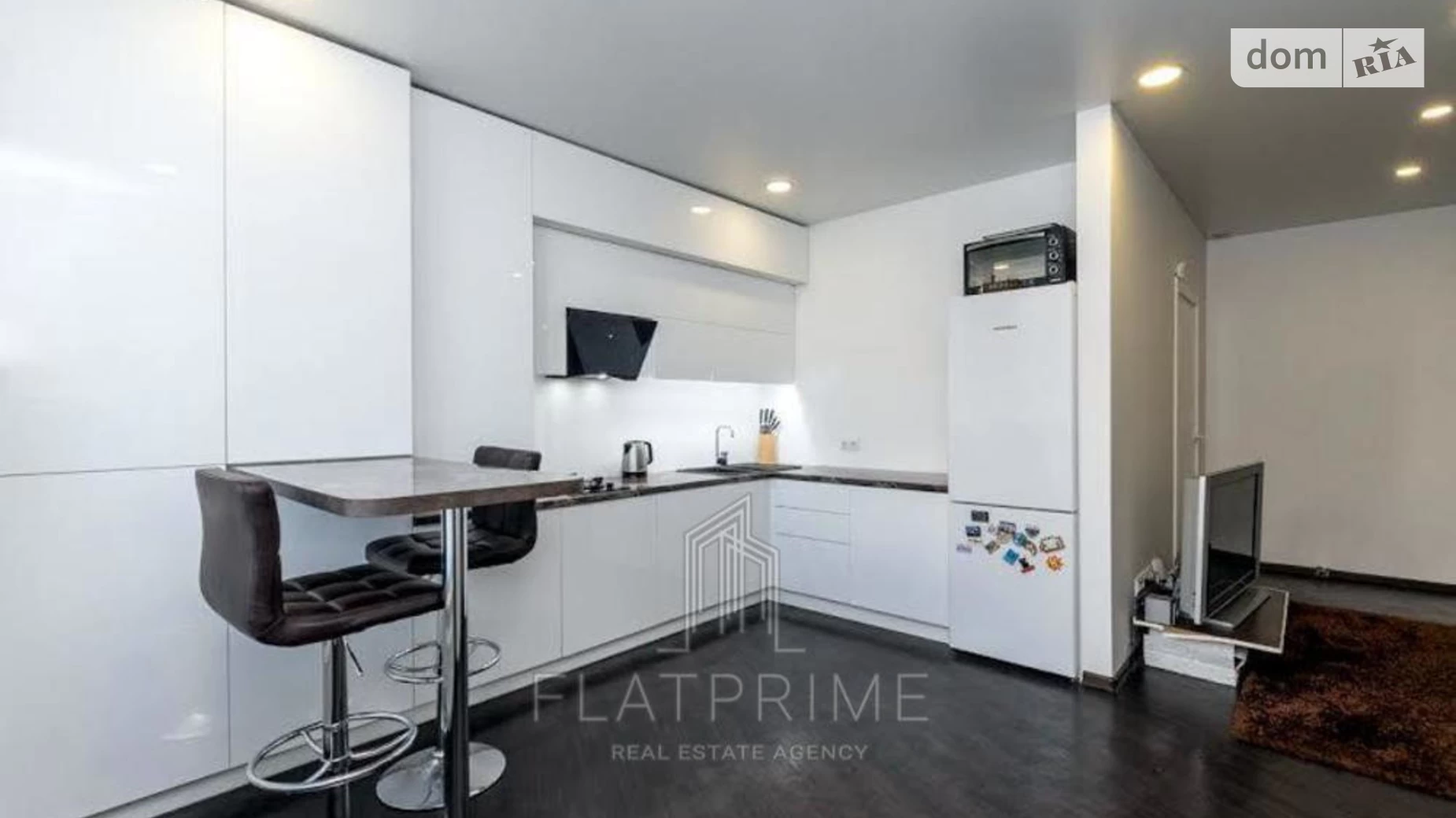 Продается 1-комнатная квартира 51.2 кв. м в Киеве, ул. Журавлиная, 2 - фото 2