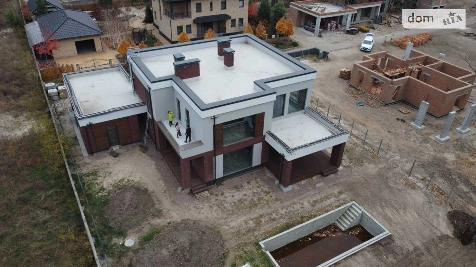Продается дом на 2 этажа 500 кв. м с гаражом, цена: 550000 $ - фото 2