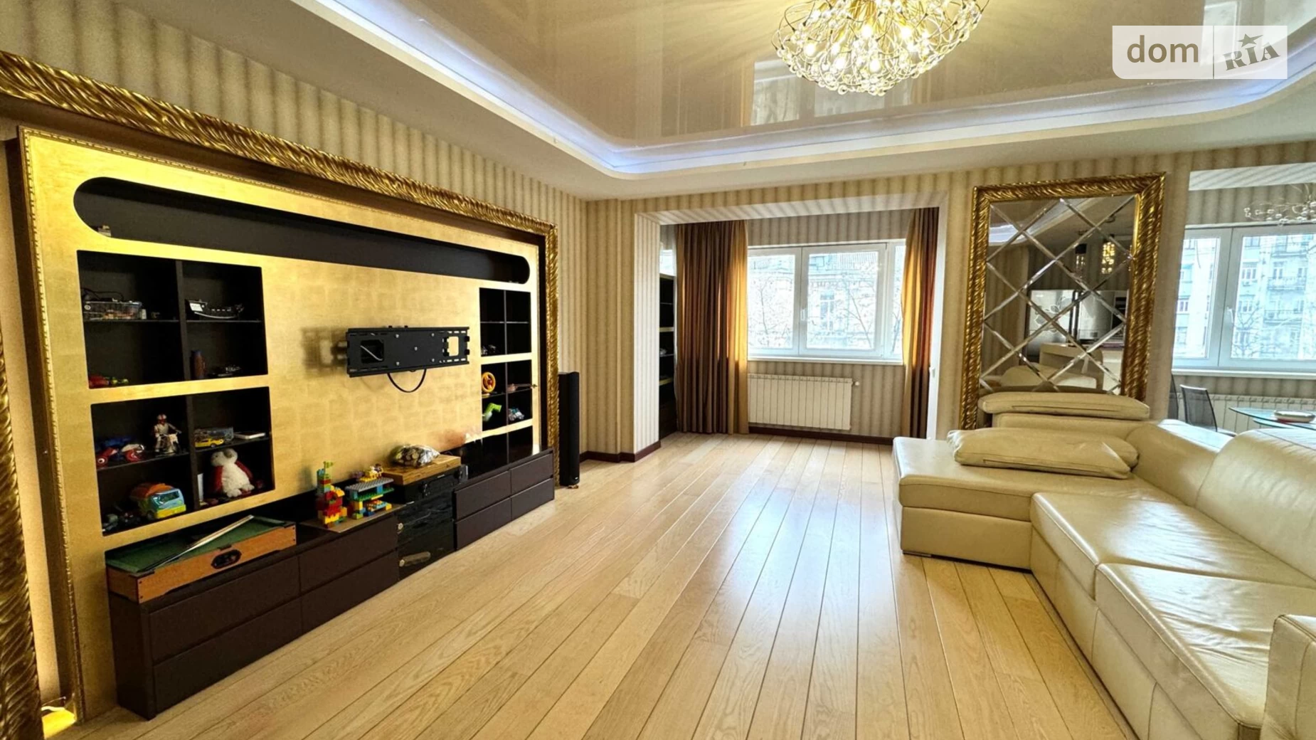 Продается 3-комнатная квартира 130 кв. м в Киеве, ул. Саксаганского - фото 2