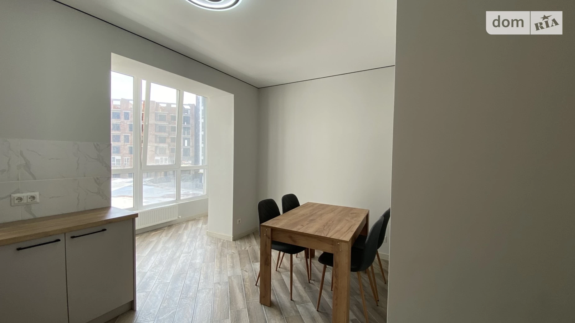 Продается 1-комнатная квартира 50 кв. м в Ивано-Франковске, цена: 63000 $ - фото 2