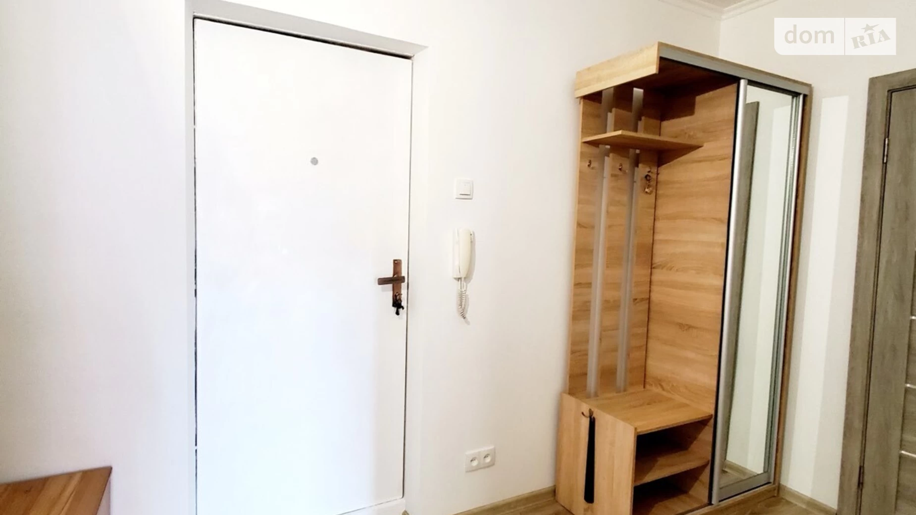Продается 1-комнатная квартира 43.3 кв. м в Киеве, ул. Вишняковская, 7Б - фото 3