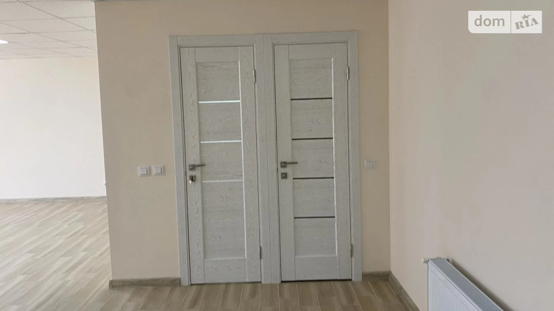 Продается помещения свободного назначения 70 кв. м в 10-этажном здании, цена: 99000 $ - фото 2