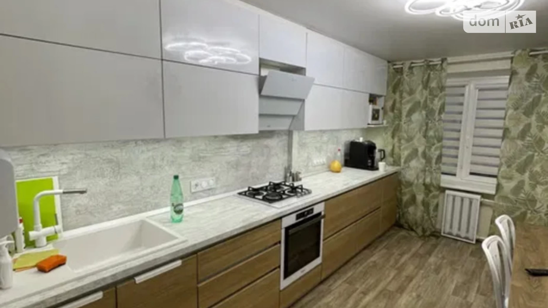 Продается 3-комнатная квартира 82 кв. м в Днепре, просп. Героев, 3 - фото 2