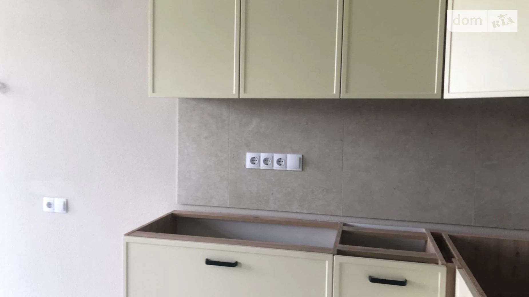 Продается 1-комнатная квартира 34.8 кв. м в, цена: 66120 $ - фото 2