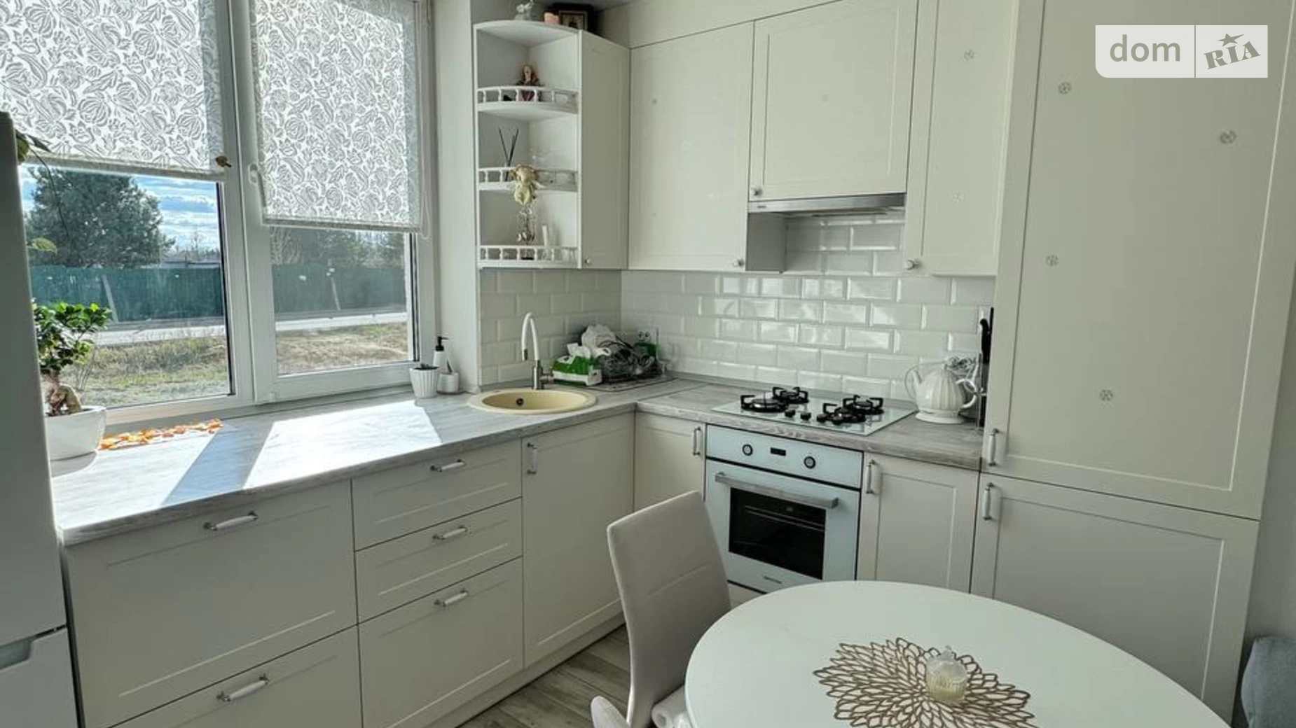 Продается 1-комнатная квартира 36.9 кв. м в Буче, ул. Бориса Гмыри, 11/6 - фото 2