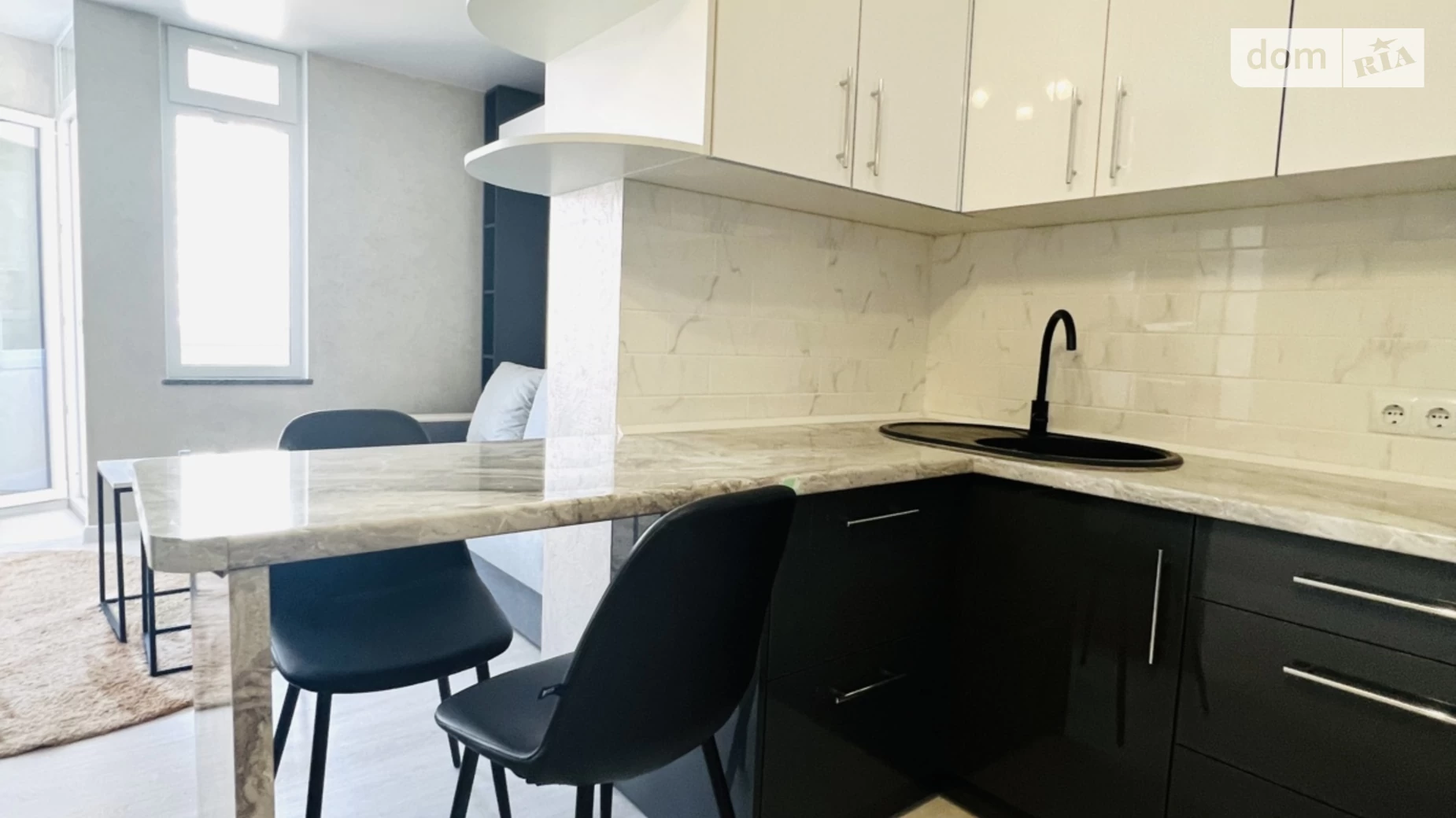 1-комнатная квартира 42 кв. м в Тернополе, ул. Киевская - фото 2
