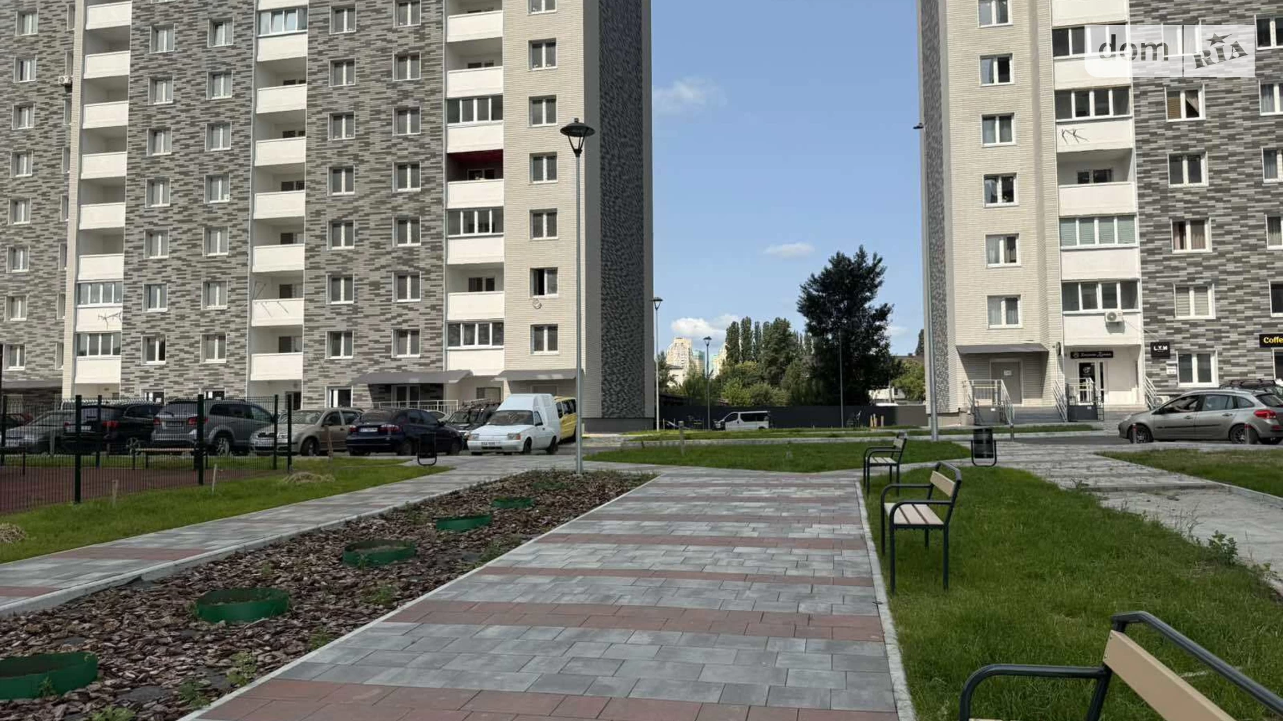 Продается 2-комнатная квартира 77 кв. м в Киеве, ул. Коноплянская, 22Б - фото 2