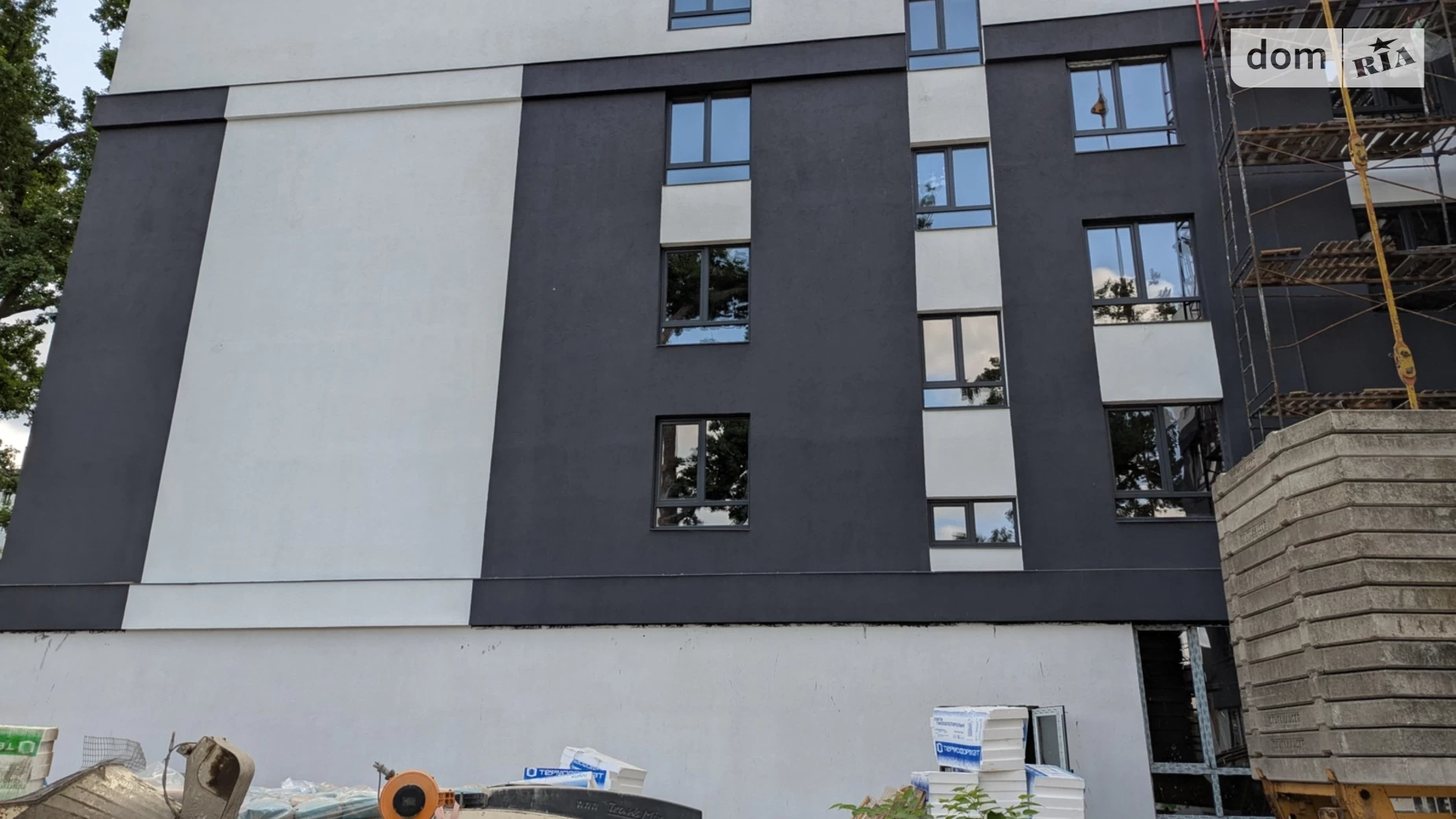 Продается 1-комнатная квартира 42 кв. м в Ирпене, ул. Севериновская, 131А - фото 2