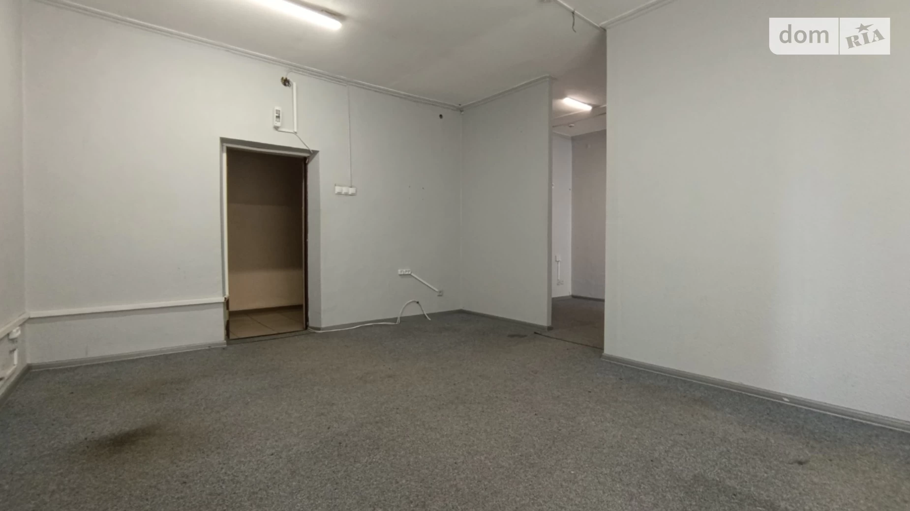 Сдается в аренду офис 37 кв. м в бизнес-центре, цена: 12210 грн - фото 3