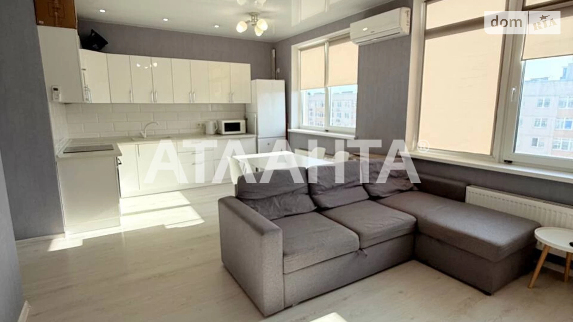 Продается 1-комнатная квартира 42.5 кв. м в Одессе, ул. Жемчужная, 7 - фото 2