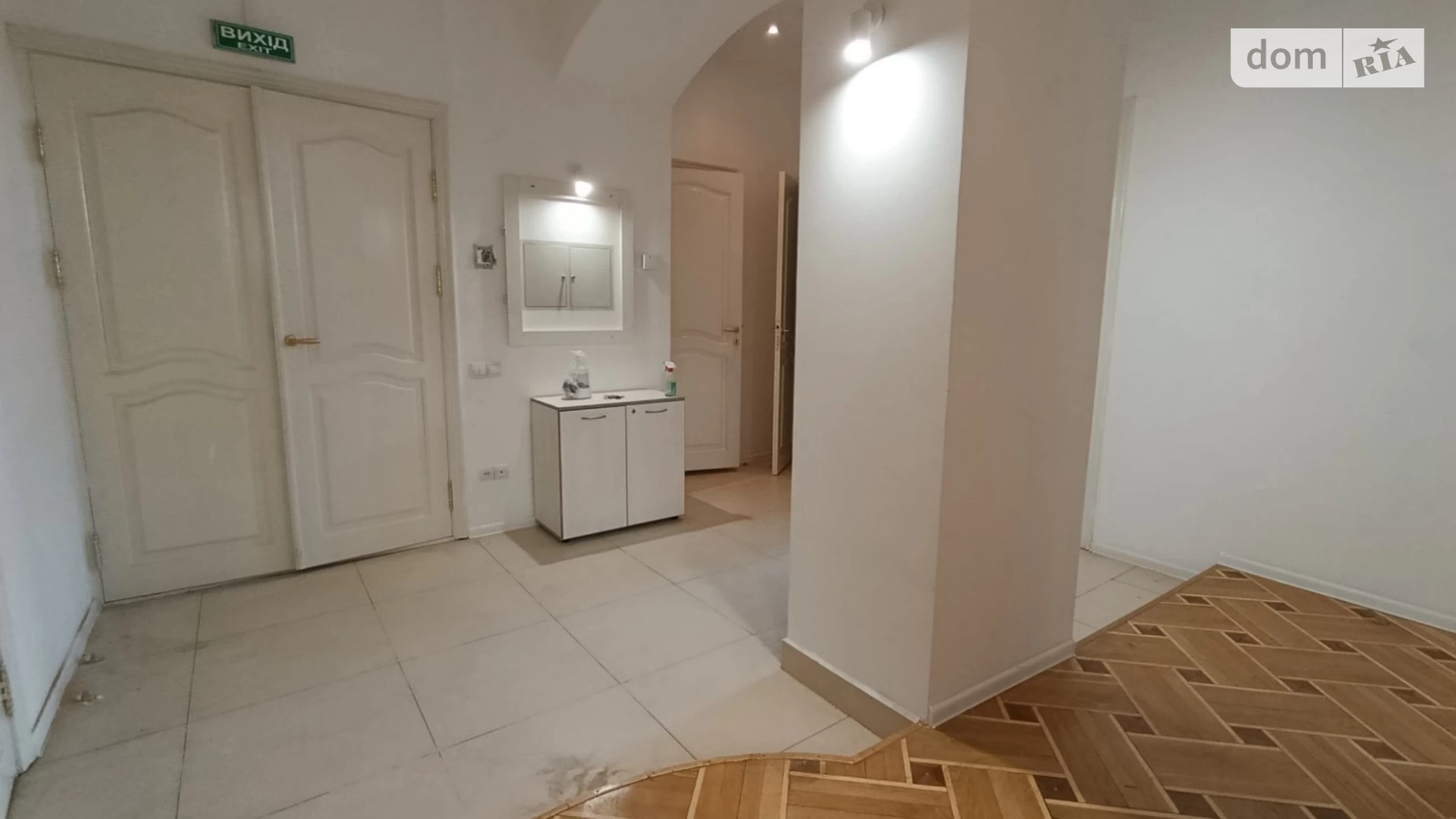 Здається в оренду офіс 157 кв. м в бізнес-центрі, цена: 2041 $ - фото 5