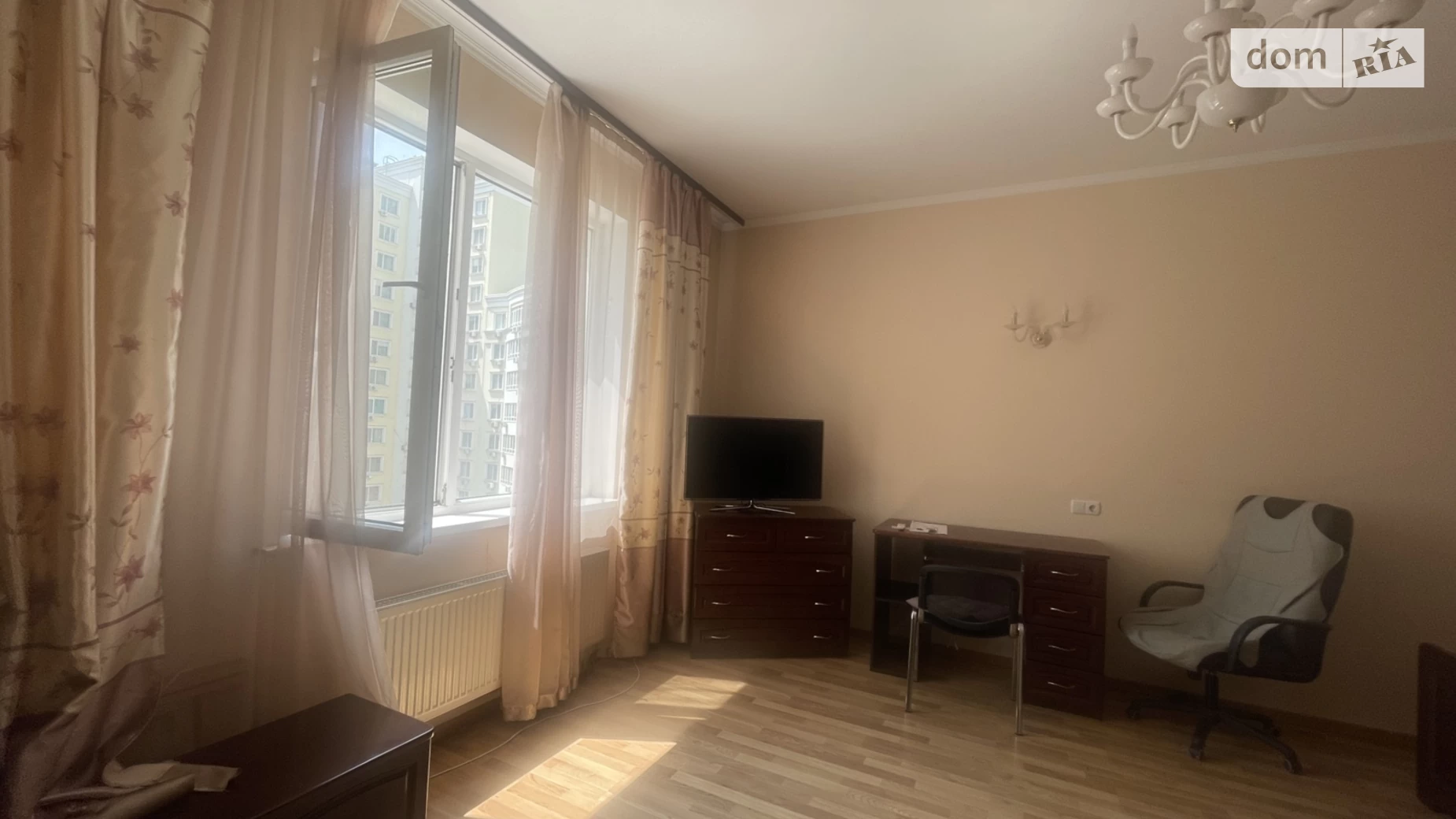 Продается 1-комнатная квартира 49.4 кв. м в Одессе, ул. Независимости - фото 3