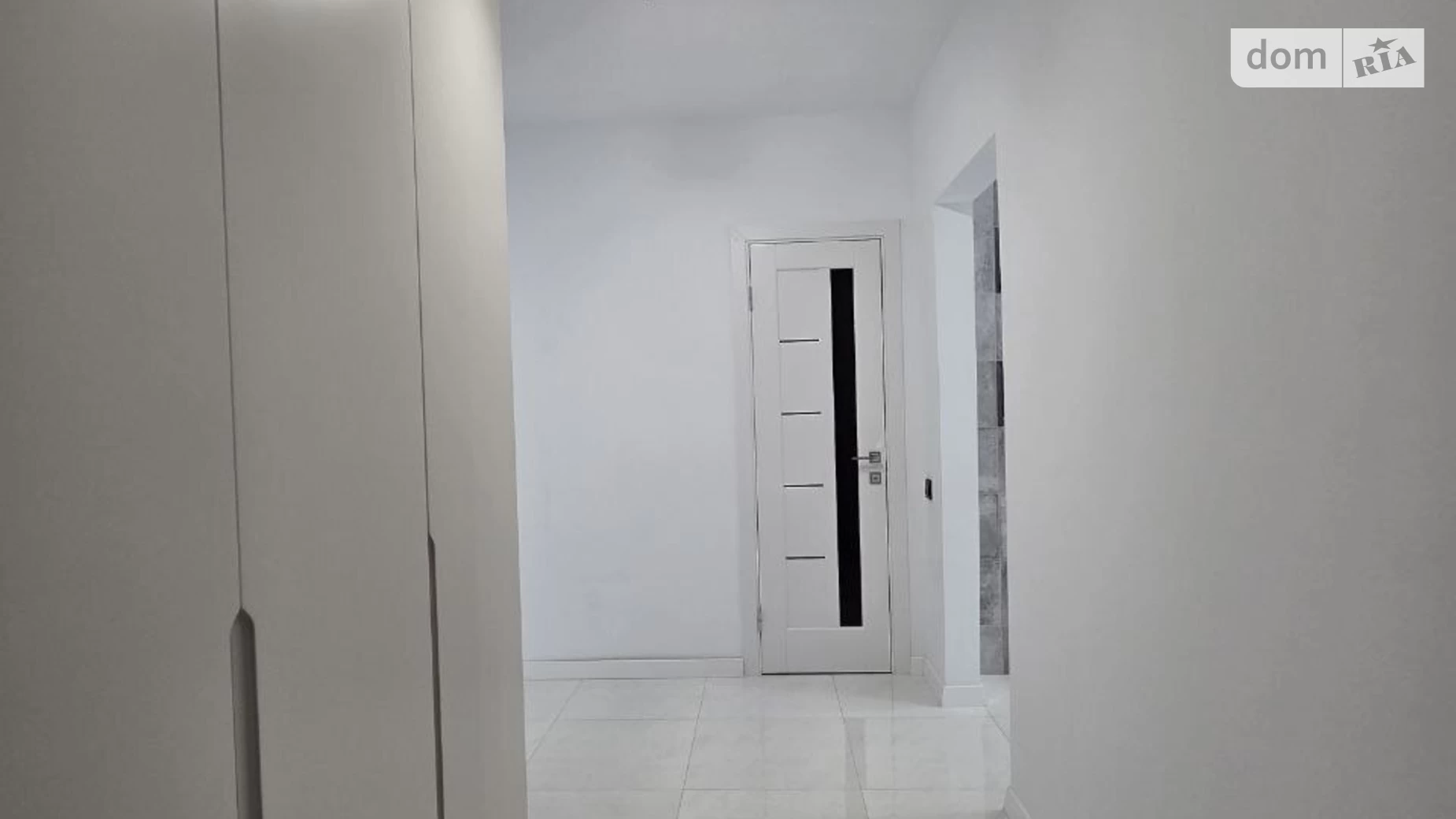 Продается 2-комнатная квартира 63 кв. м в Ивано-Франковске, ул. Довженко А. - фото 3