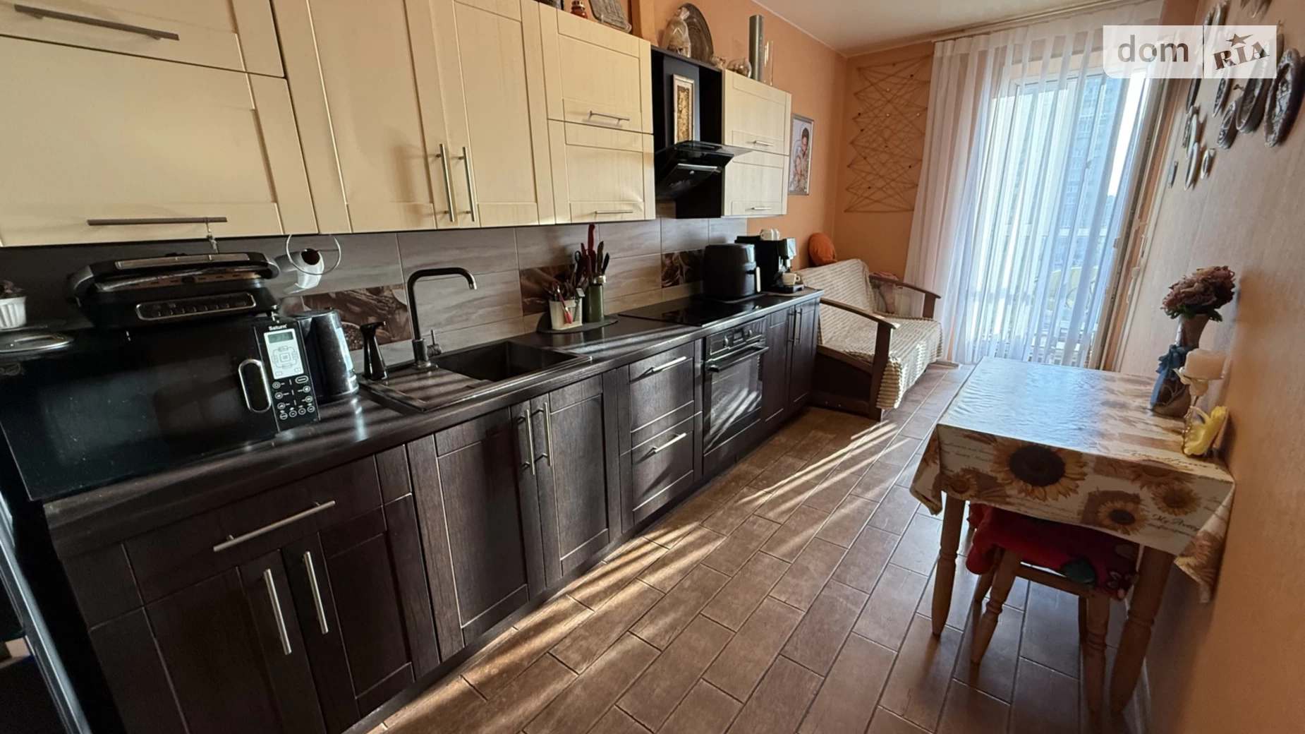 Продается 1-комнатная квартира 46 кв. м в Борисполе, ул. Привокзальная, 8 - фото 3