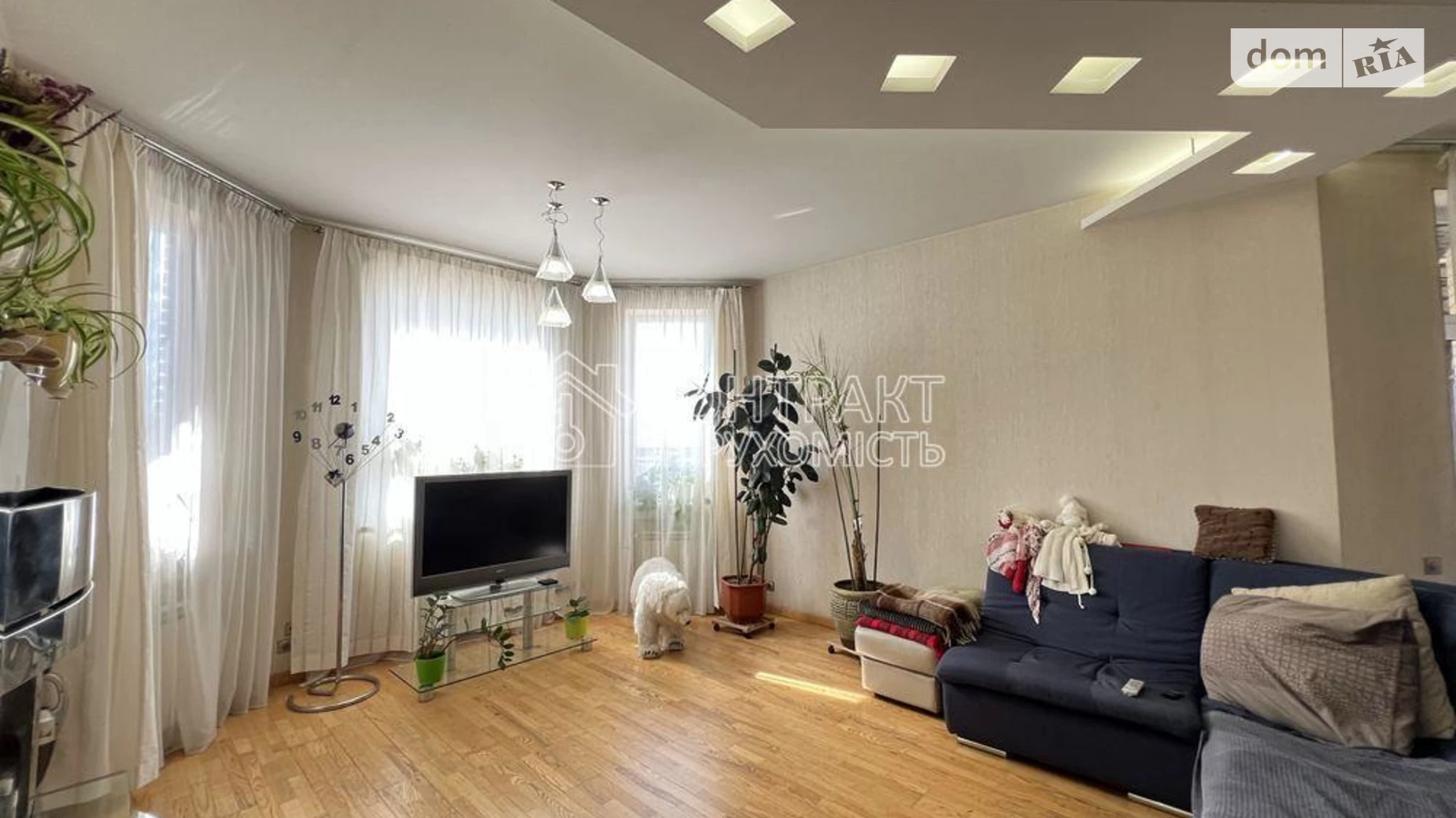 Продается дом на 2 этажа 298 кв. м с подвалом, цена: 250000 $ - фото 2