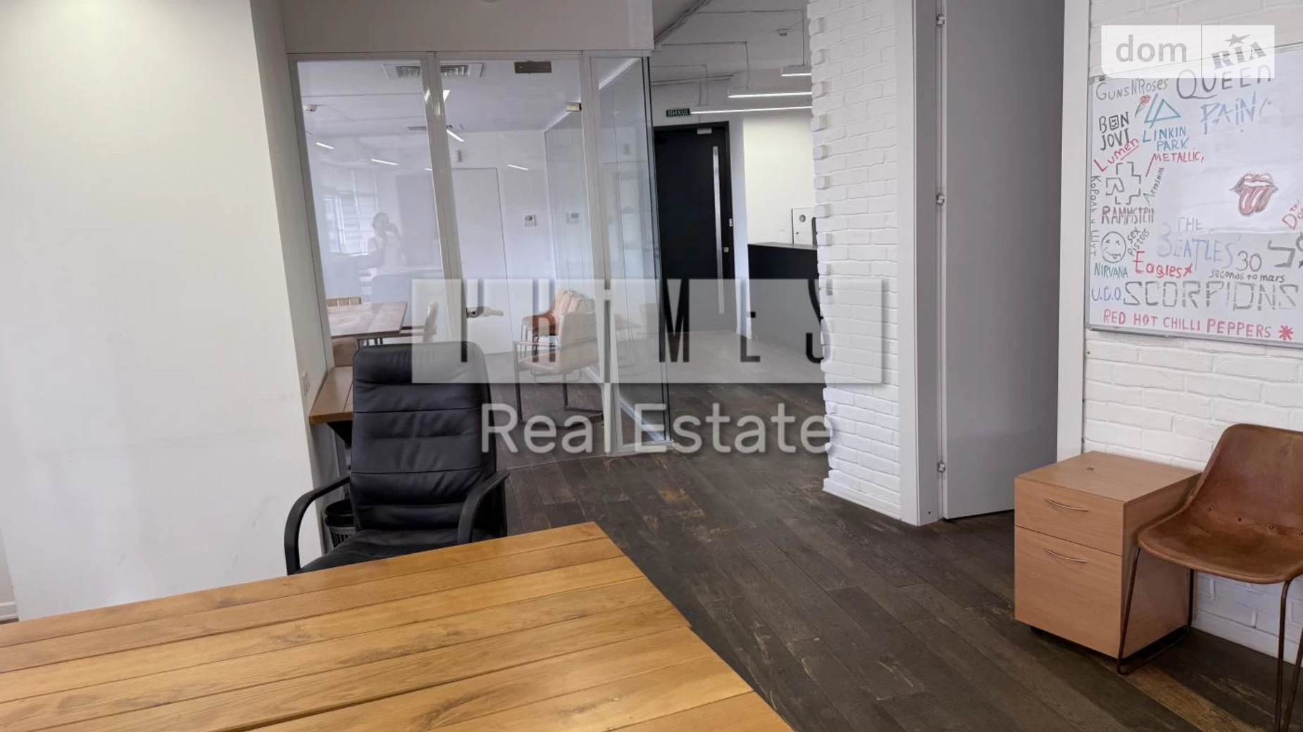Сдается в аренду офис 230 кв. м в бизнес-центре, цена: 4600 $ - фото 2