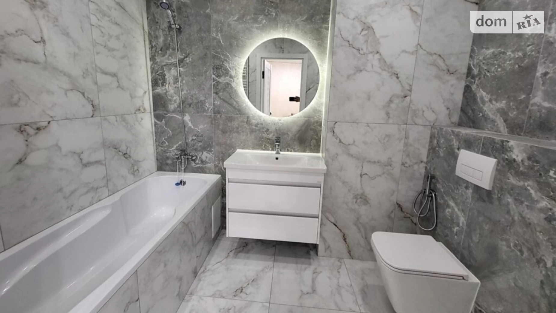 2-кімнатна квартира 62 кв. м у Тернополі, цена: 64500 $ - фото 3