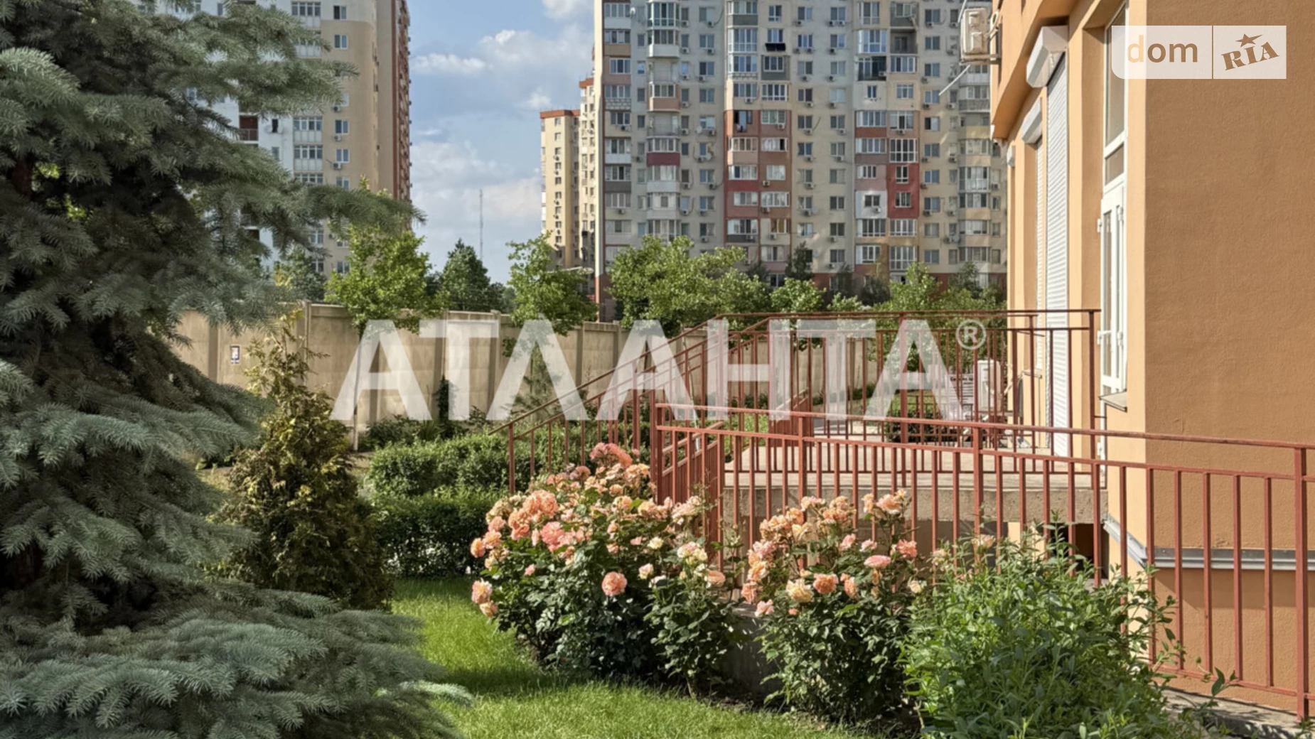 Продается 2-комнатная квартира 70 кв. м в Одессе, ул. Гранитная, 1 - фото 2