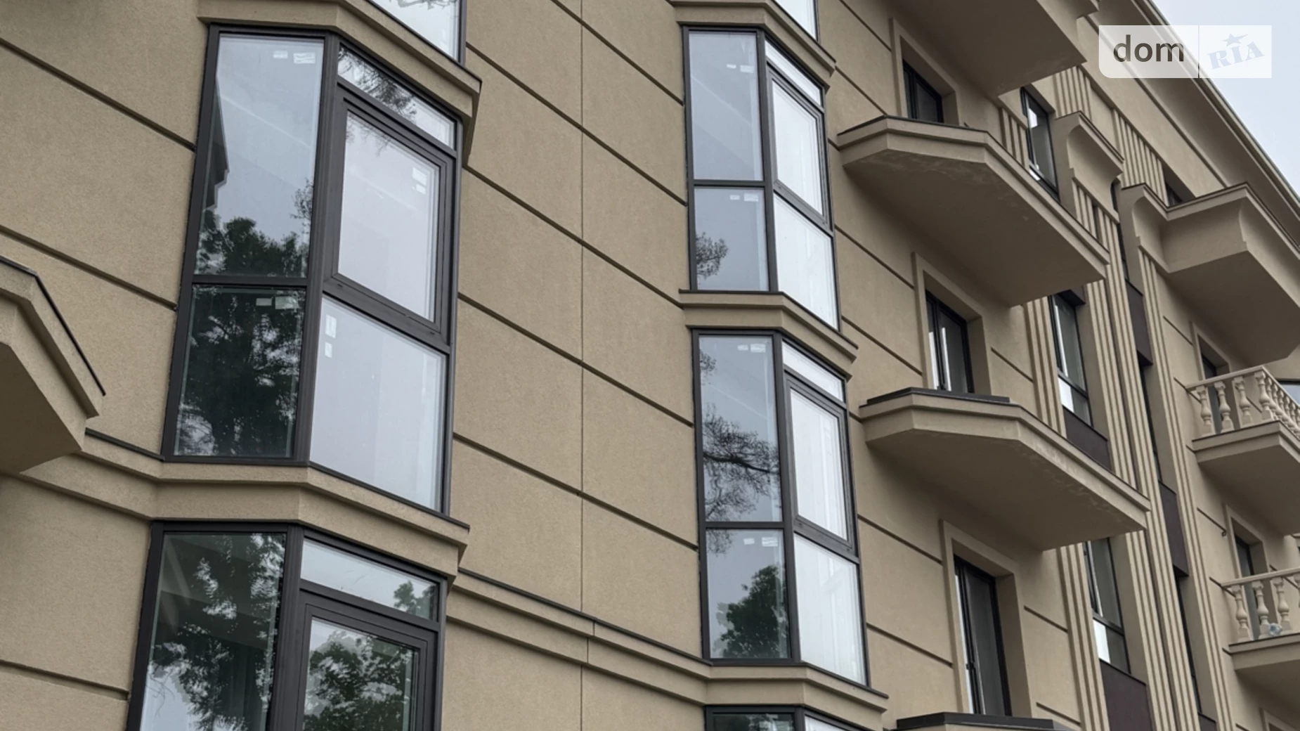 Продается 2-комнатная квартира 68 кв. м в Ирпене, ул. Лысенка, 1 - фото 2