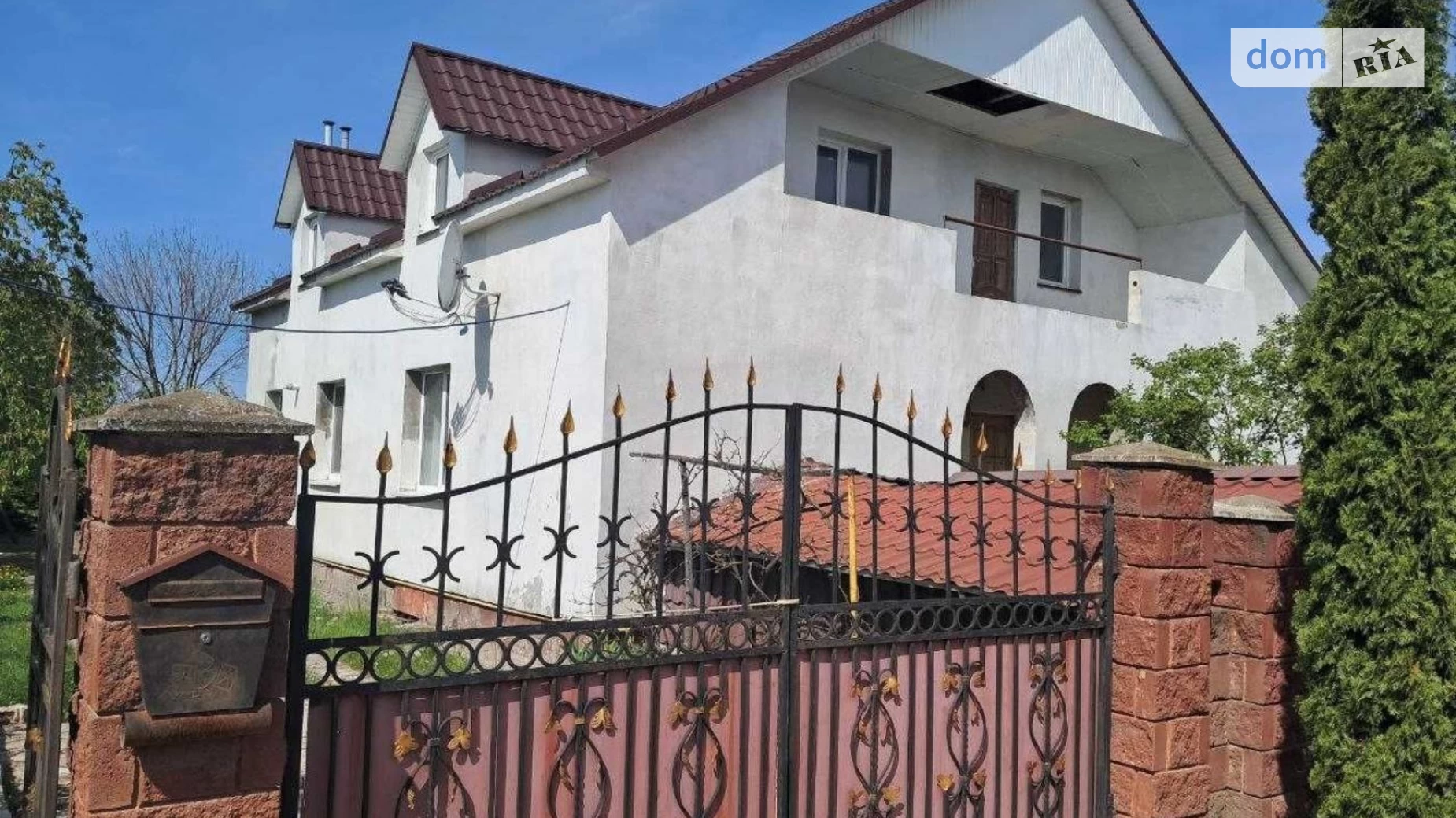 Продается дом на 2 этажа 200 кв. м с гаражом, цена: 95000 $ - фото 2
