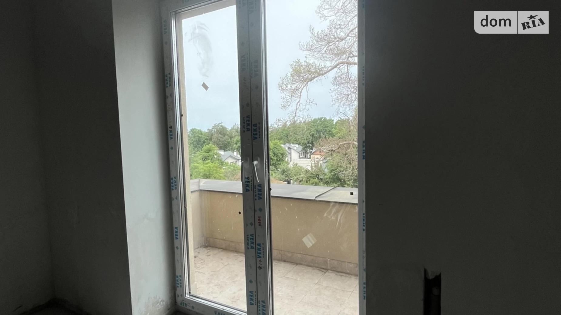 Продается 2-комнатная квартира 72 кв. м в Ирпене, ул. Лысенка, 10 - фото 2