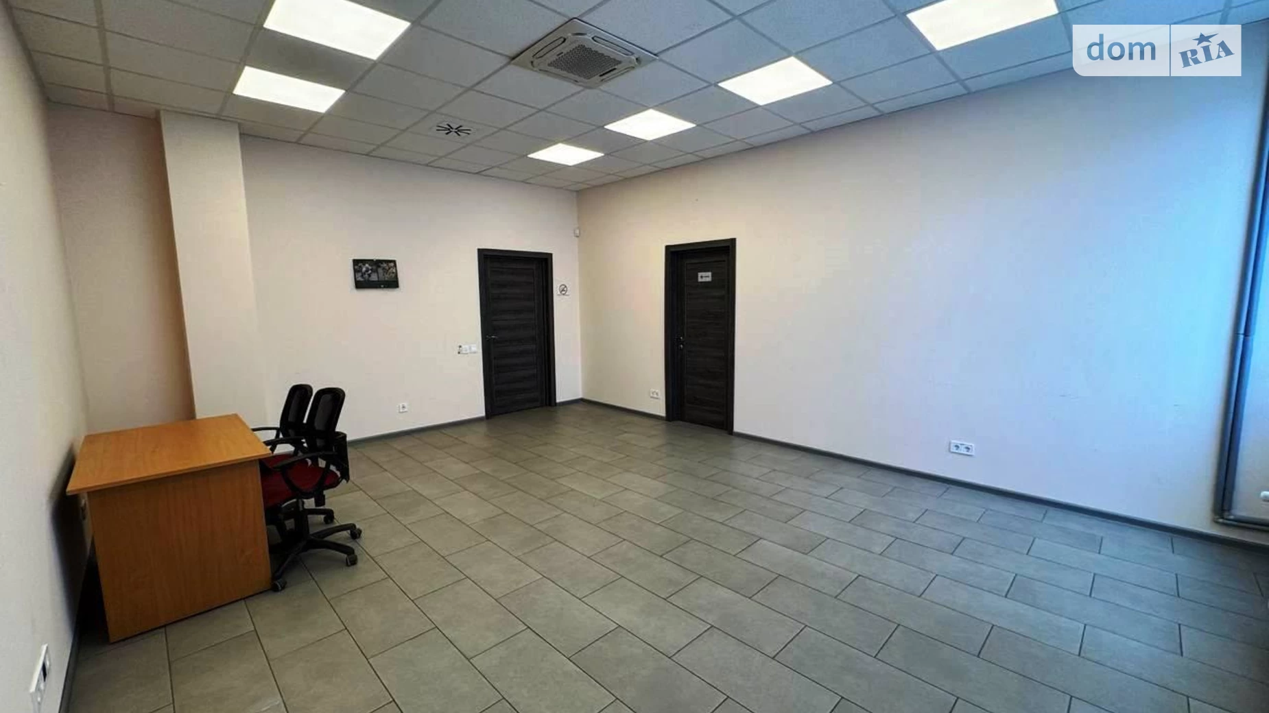 Здається в оренду офіс 89.3 кв. м в бізнес-центрі, цена: 447 $ - фото 2