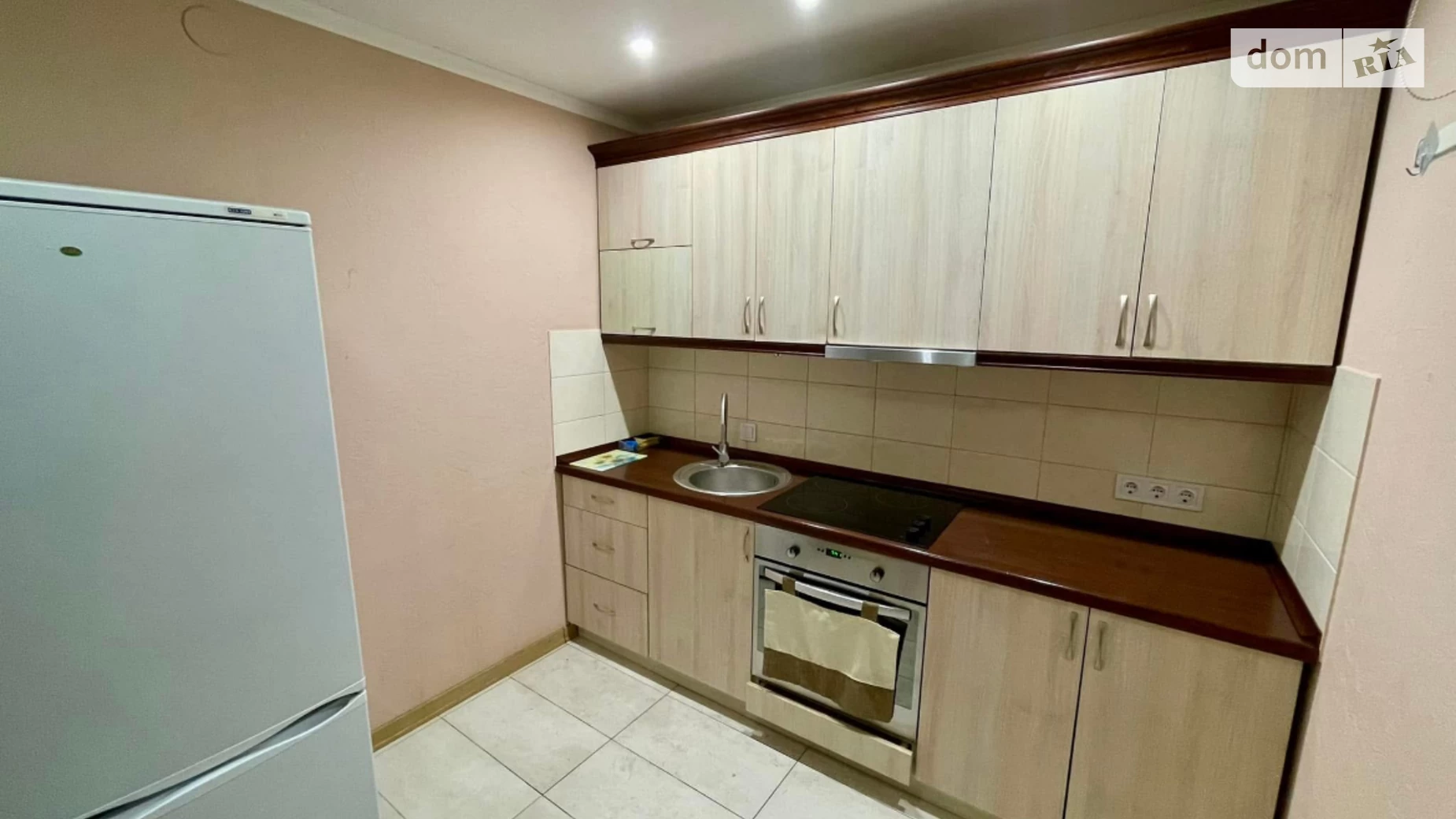 Сдается в аренду 3-комнатная квартира 72 кв. м в, цена: 500 $ - фото 2