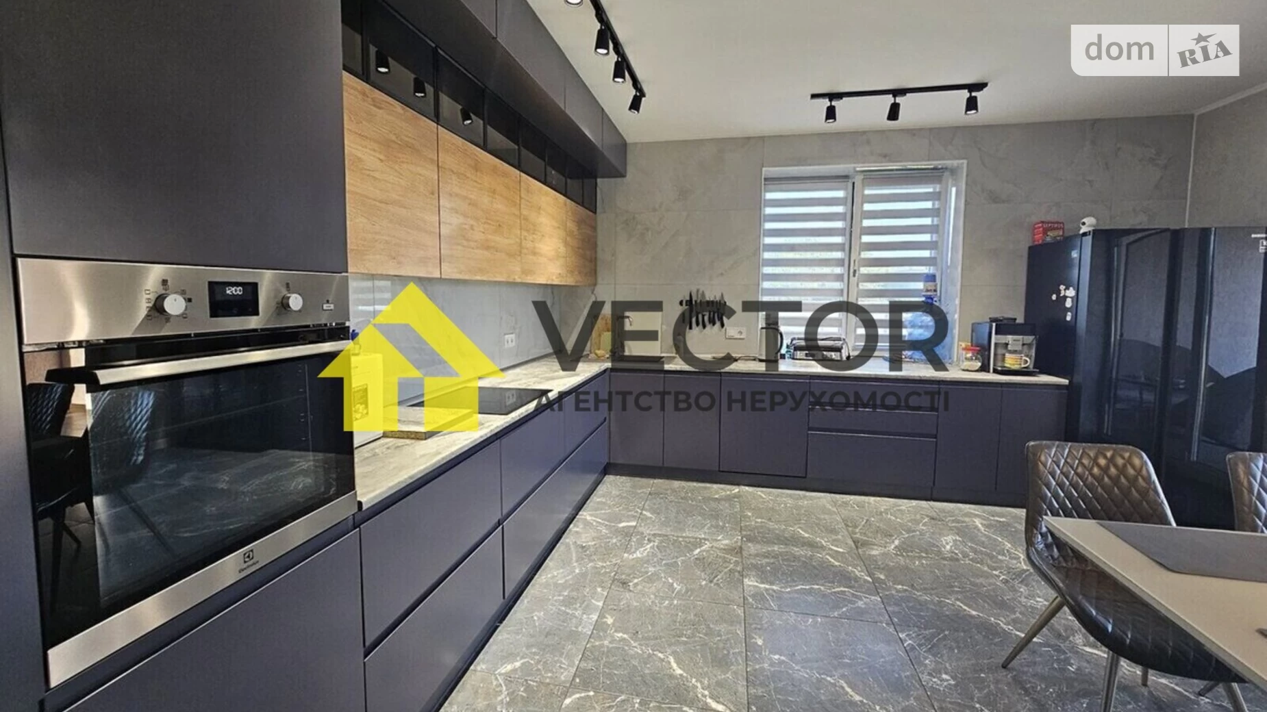 Продається одноповерховий будинок 200 кв. м з бесідкою, цена: 240000 $ - фото 2