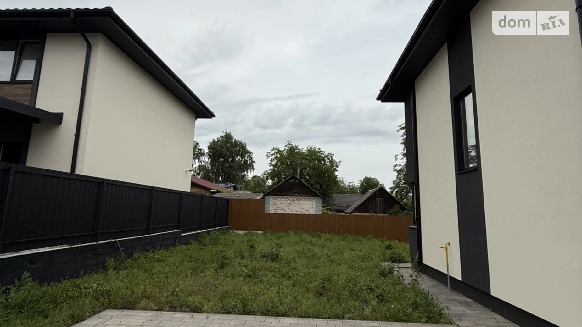 Продается дом на 2 этажа 120 кв. м с гаражом, цена: 119000 $ - фото 2