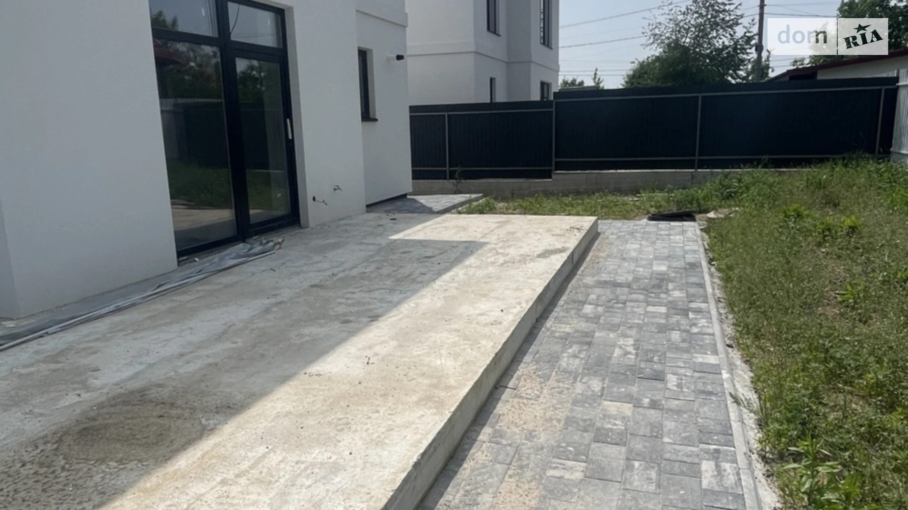 Продается дом на 2 этажа 170 кв. м с подвалом, цена: 172000 $ - фото 3