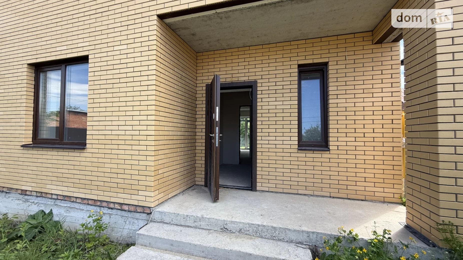 Продается дом на 2 этажа 120 кв. м с подвалом, цена: 130000 $ - фото 2
