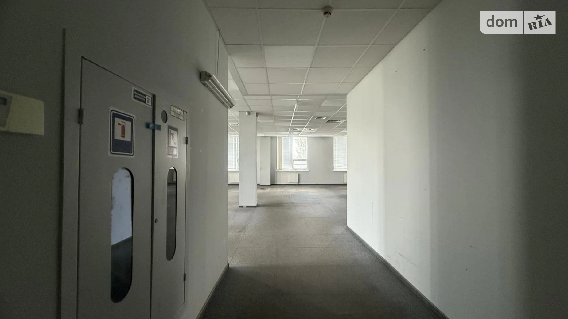 Сдается в аренду офис 560 кв. м в бизнес-центре, цена: 8250 $ - фото 2