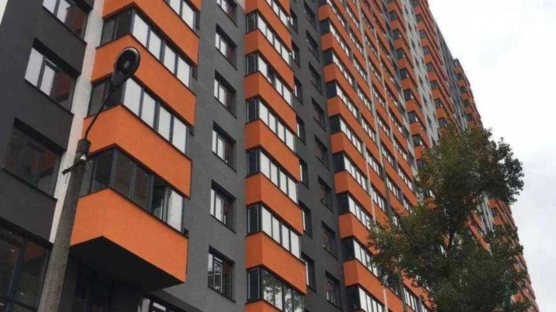 Продается 2-комнатная квартира 73 кв. м в Киеве, ул. Владимира Сосюры, 6 - фото 2