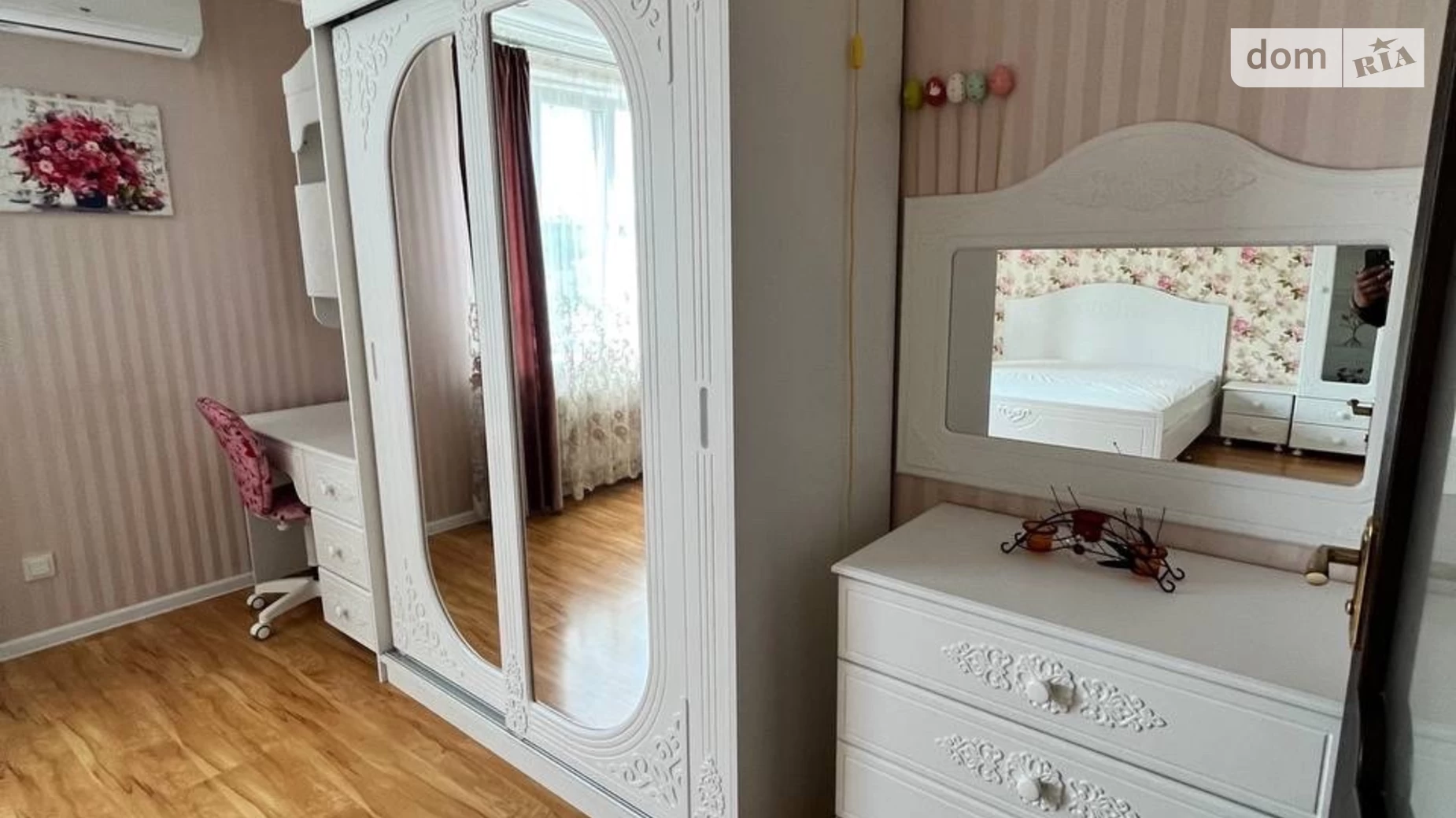 Сдается в аренду часть дома 180 кв. м с верандой, цена: 750 $ - фото 3