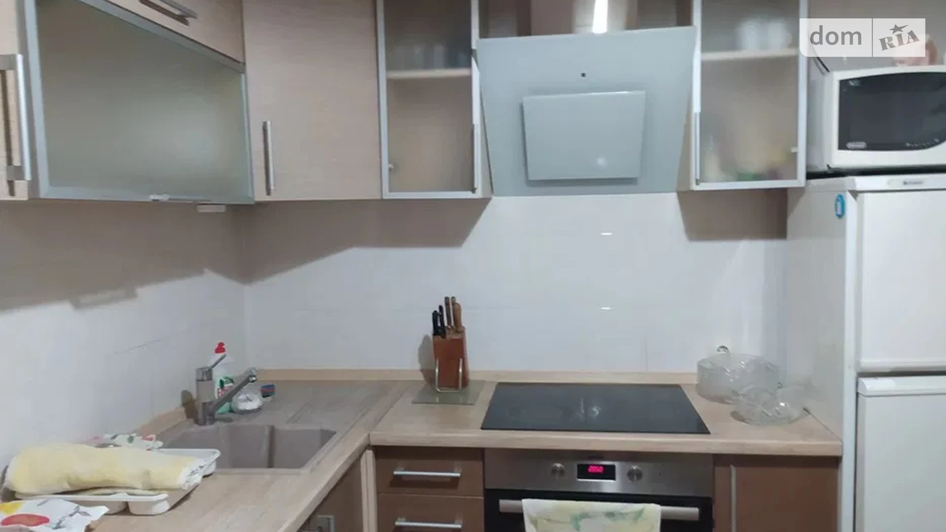 Продається 2-кімнатна квартира 56.2 кв. м у Києві, вул. Олександра Мишуги, 3 - фото 2