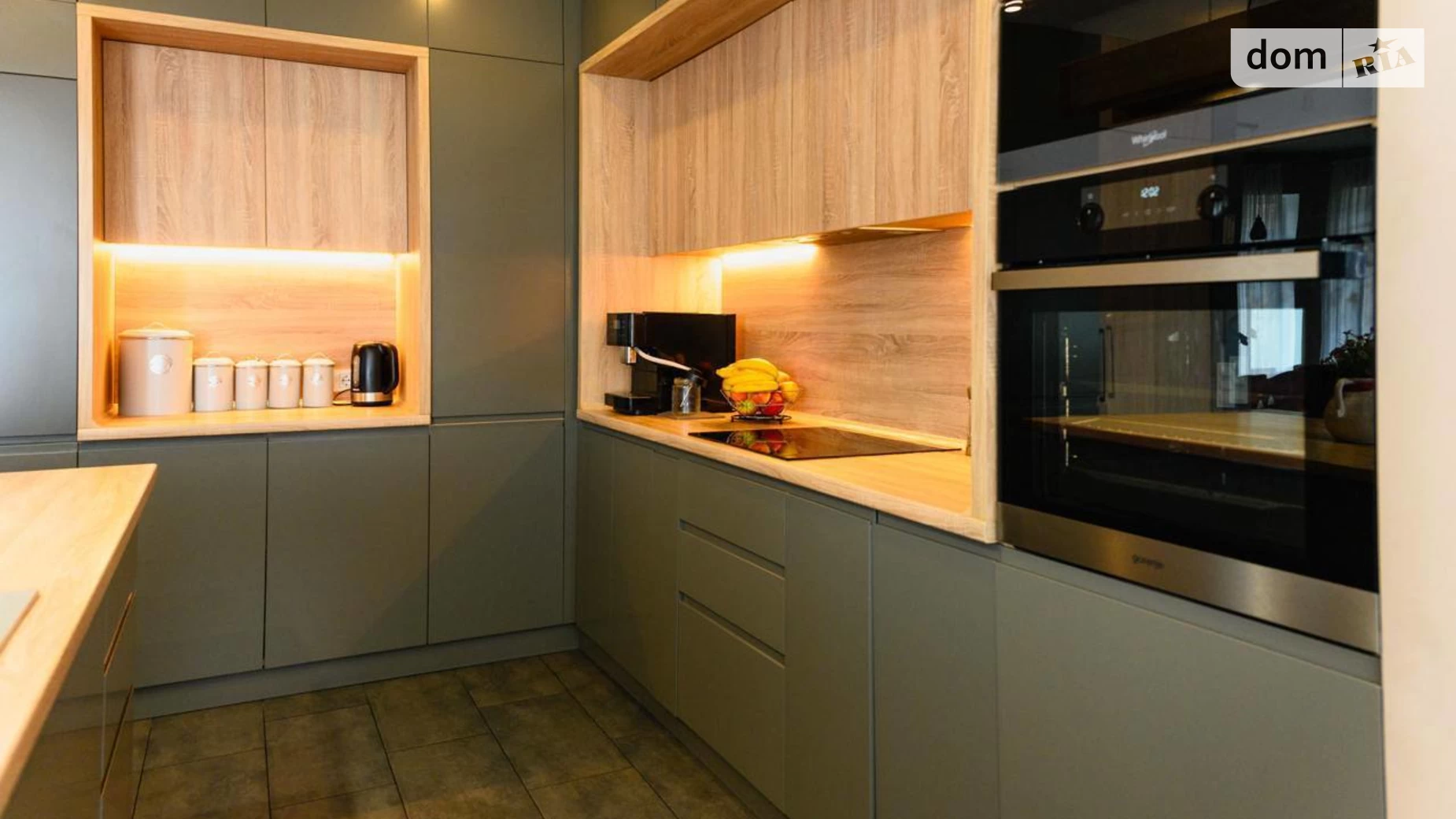 Продается дом на 2 этажа 238 кв. м с мансардой, цена: 220000 $ - фото 4