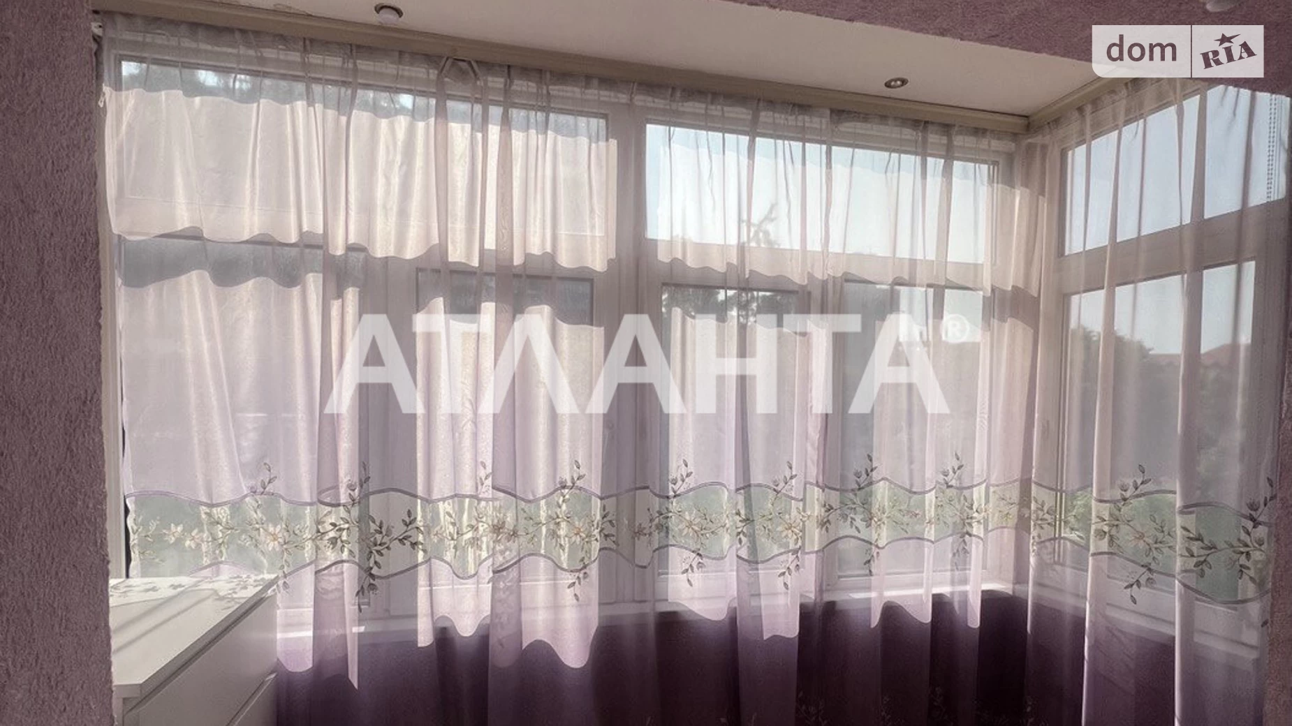 Продается 3-комнатная квартира 75 кв. м в Черновцах - фото 3