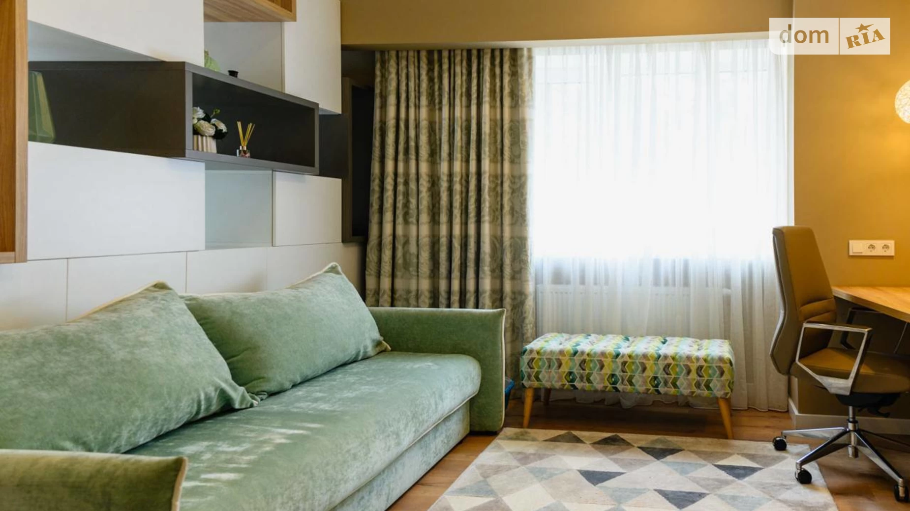 Продается дом на 2 этажа 238.7 кв. м с камином, цена: 220000 $ - фото 3