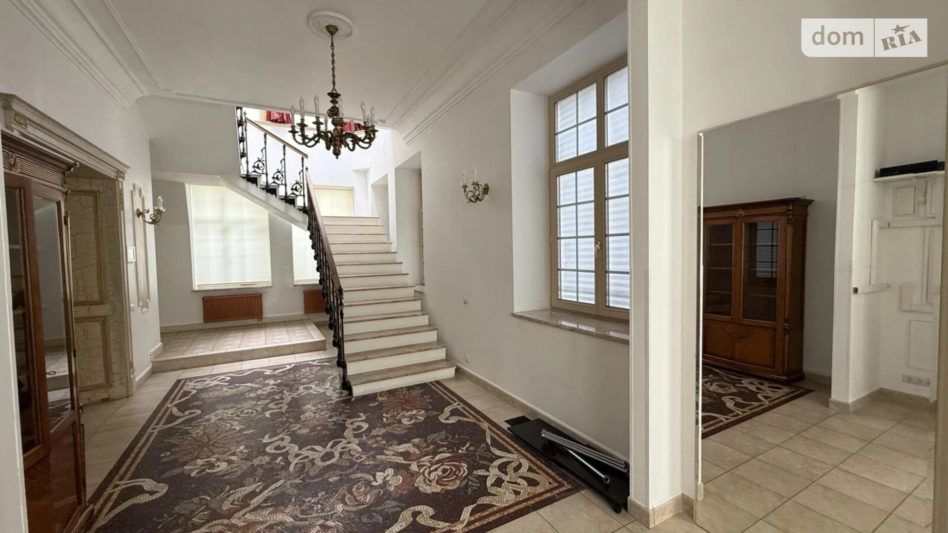 Сдается в аренду дом на 3 этажа 800 кв. м с террасой, цена: 5800 $ - фото 2