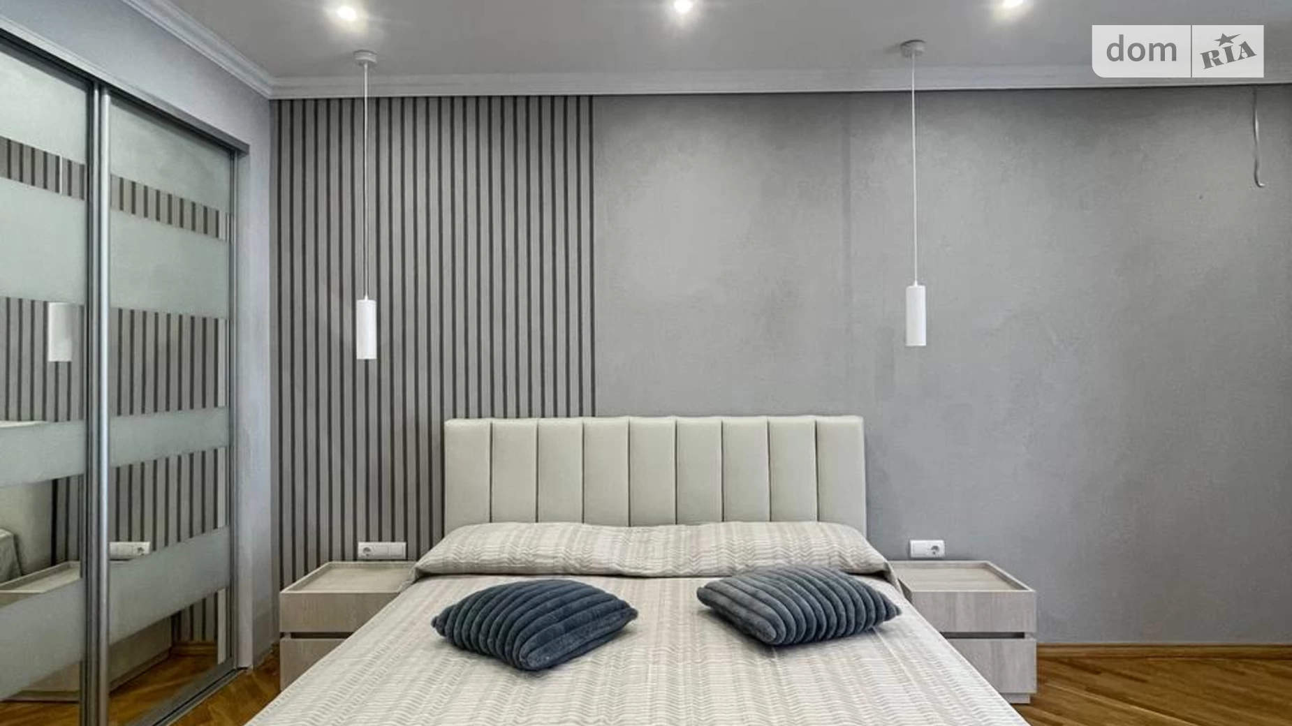 Продается дом на 2 этажа 148 кв. м с гаражом, цена: 250000 $ - фото 2