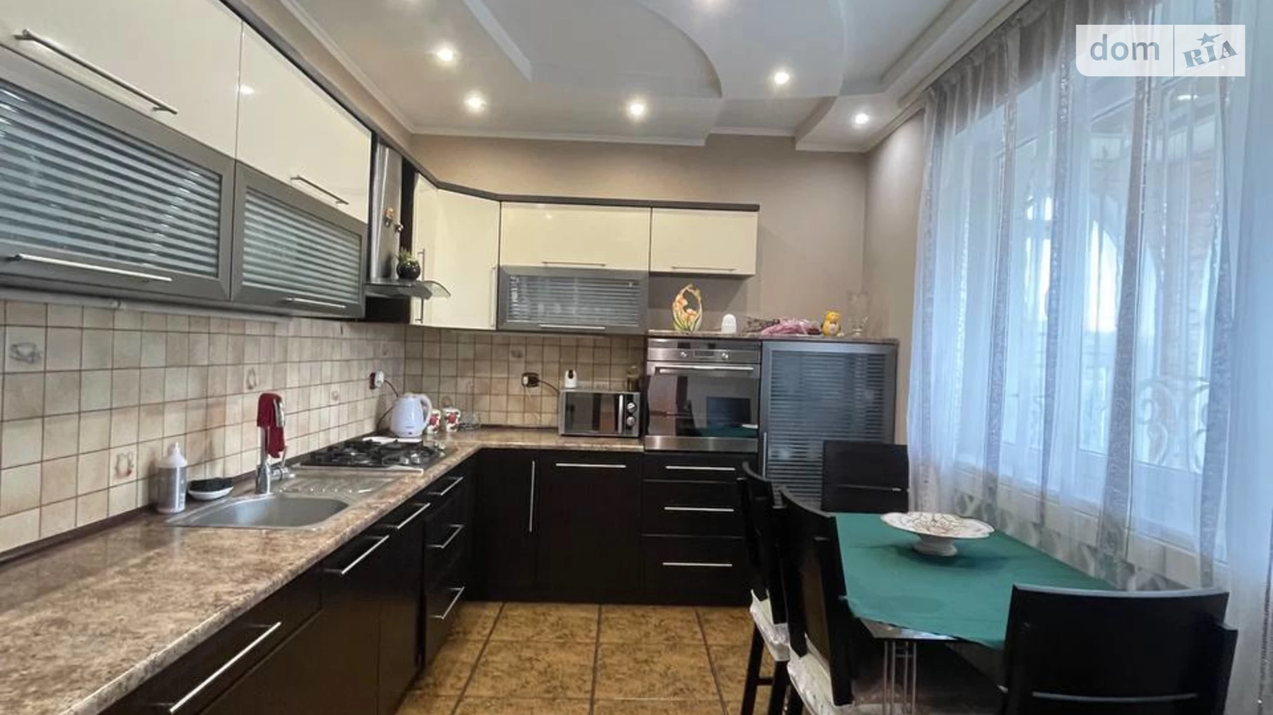 Продается дом на 2 этажа 148 кв. м с гаражом, цена: 250000 $ - фото 4
